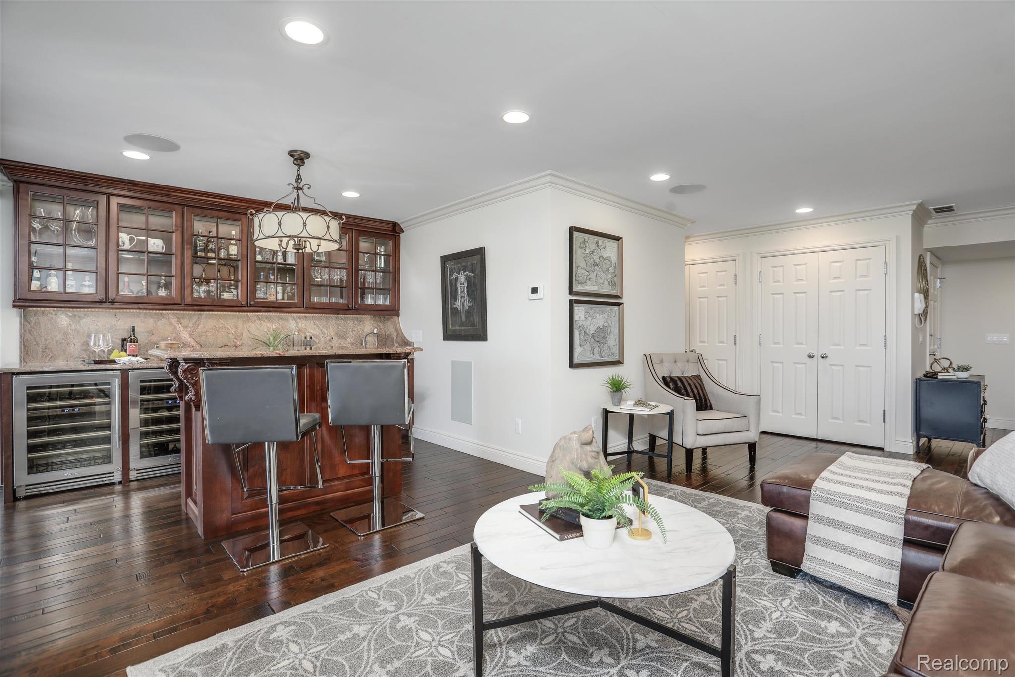 600 W BROWN Street 410