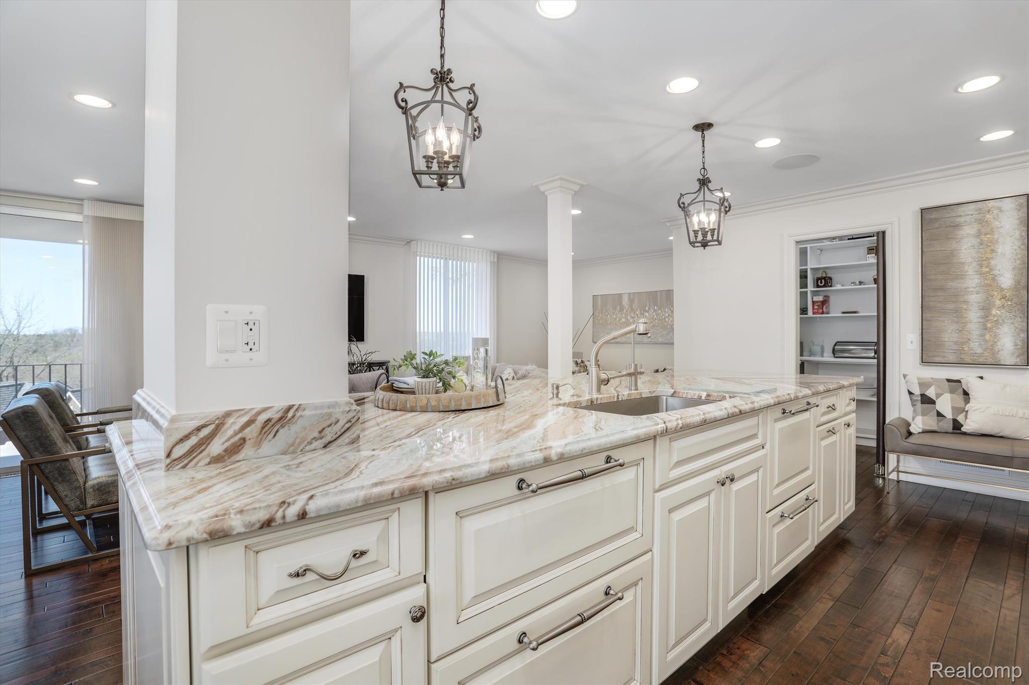 600 W BROWN Street 410