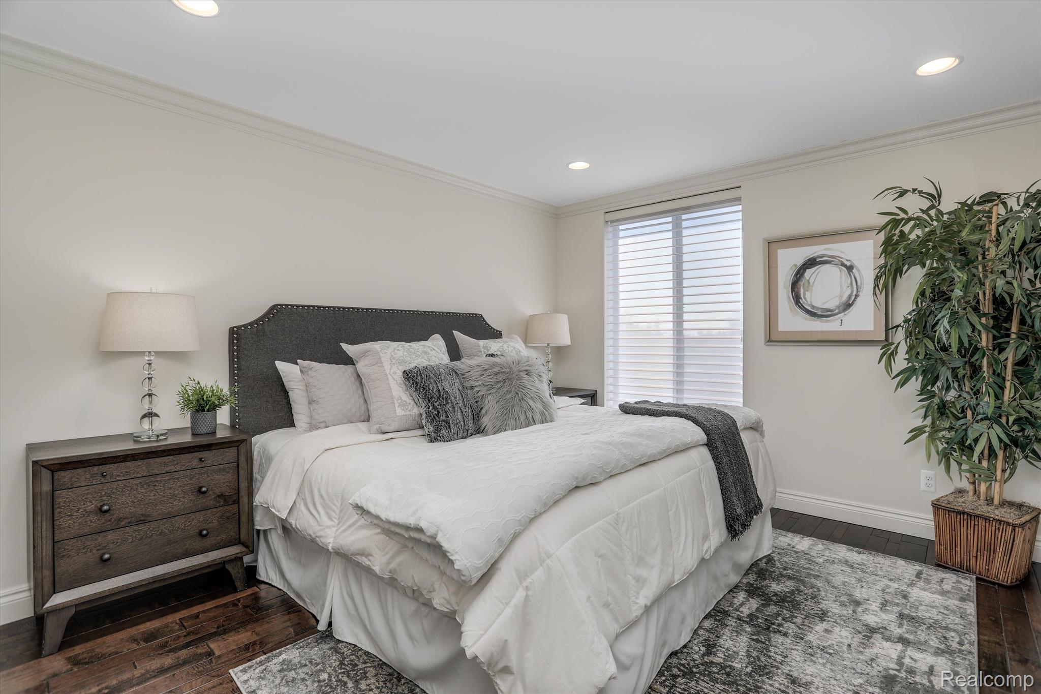 600 W BROWN Street 410