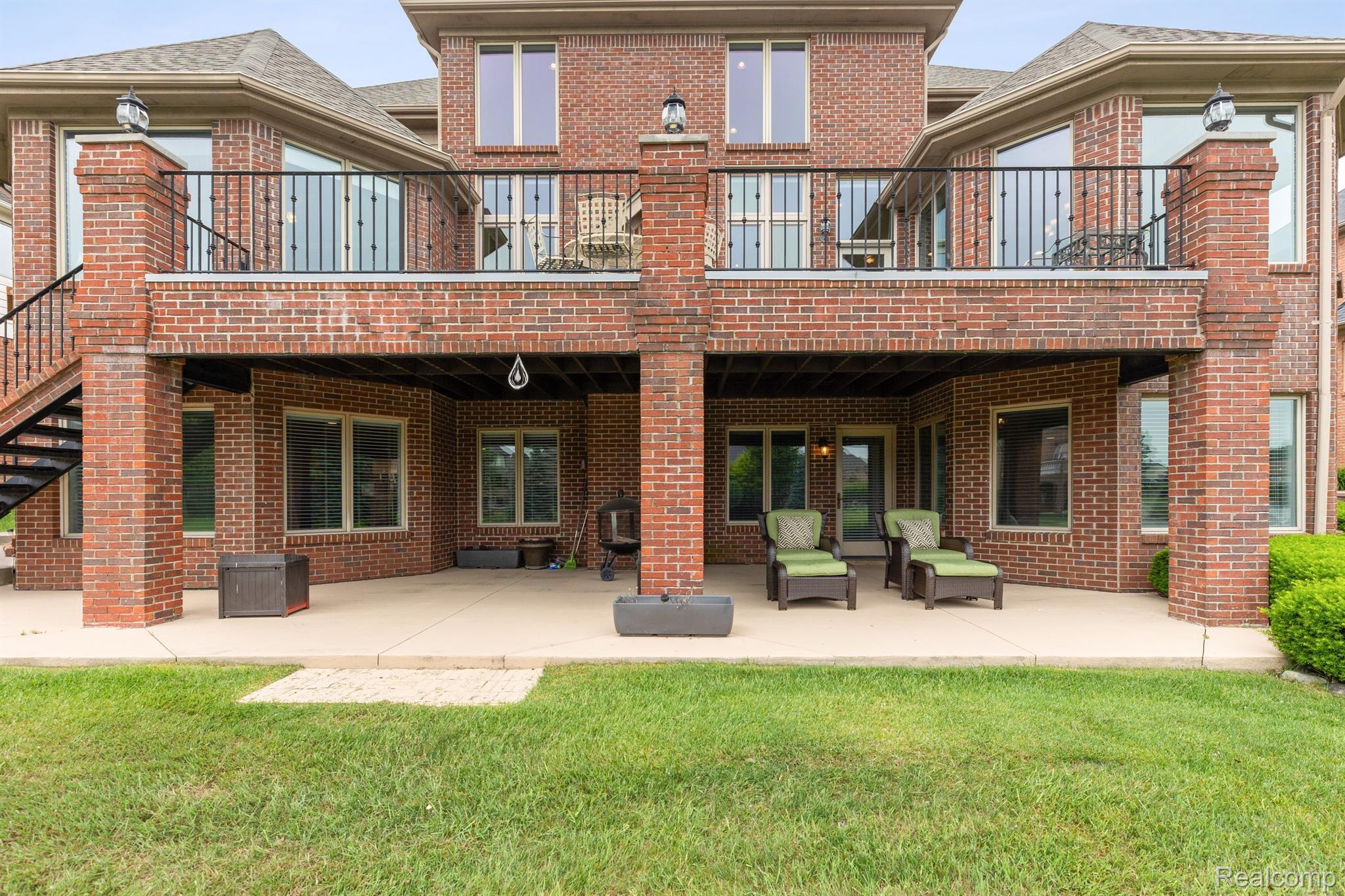 57166 STONEBRIAR Drive