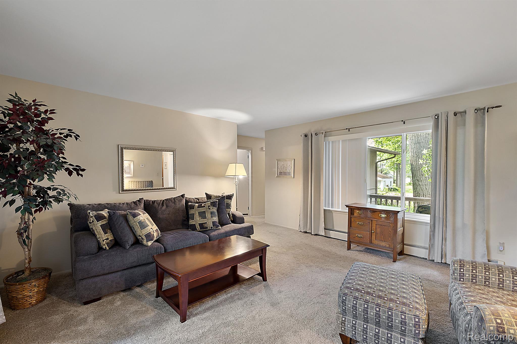 8516 EDGEWOOD PARK Drive