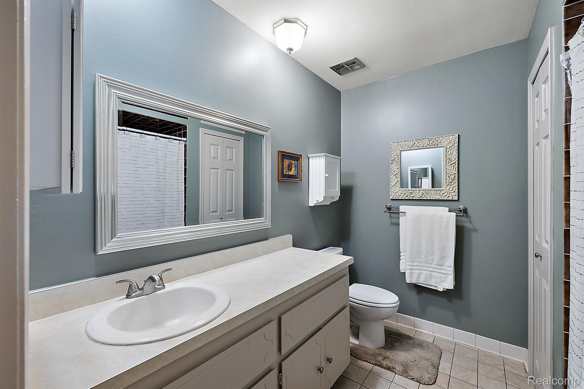 8516 EDGEWOOD PARK Drive