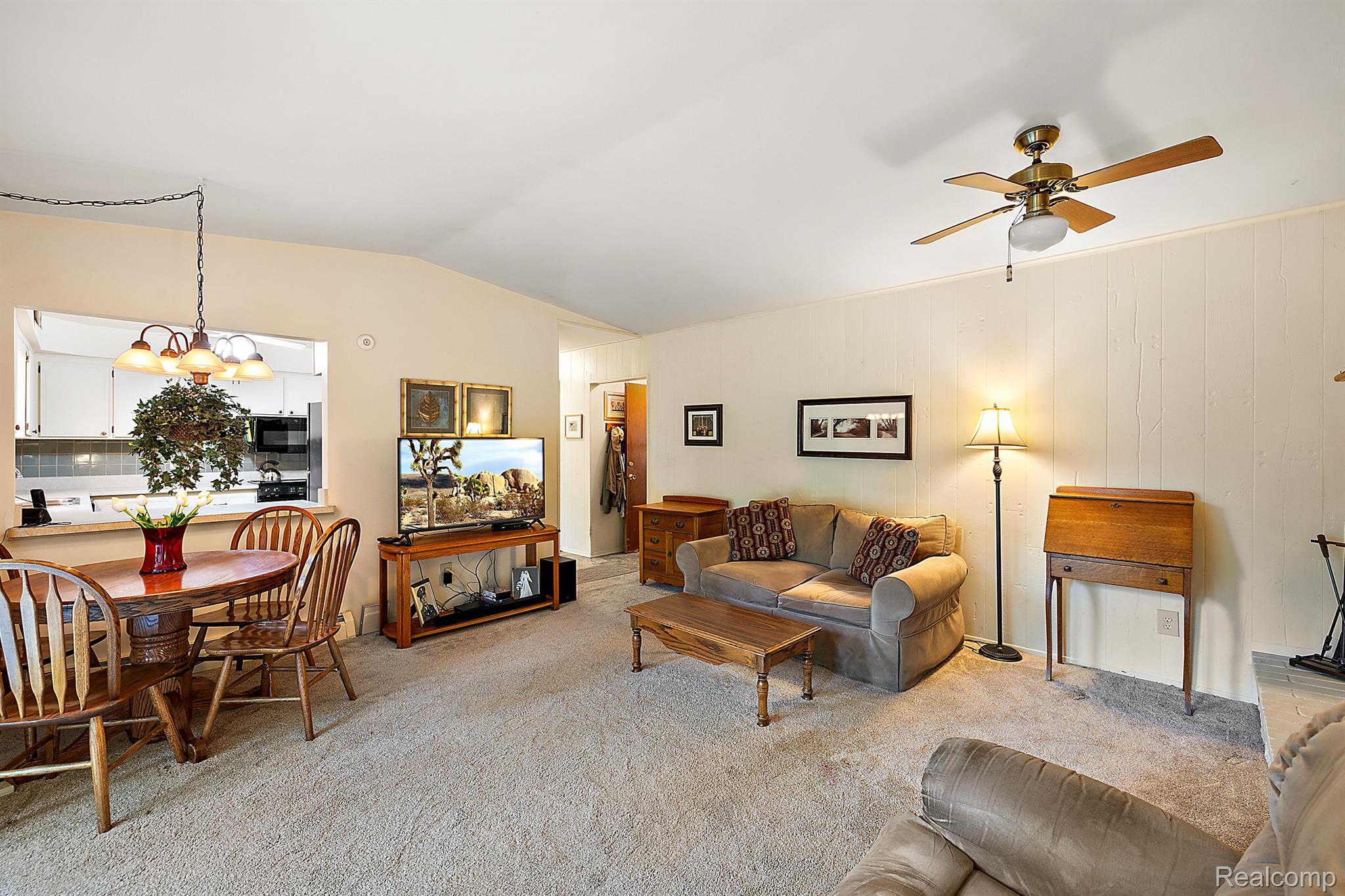 8516 EDGEWOOD PARK Drive