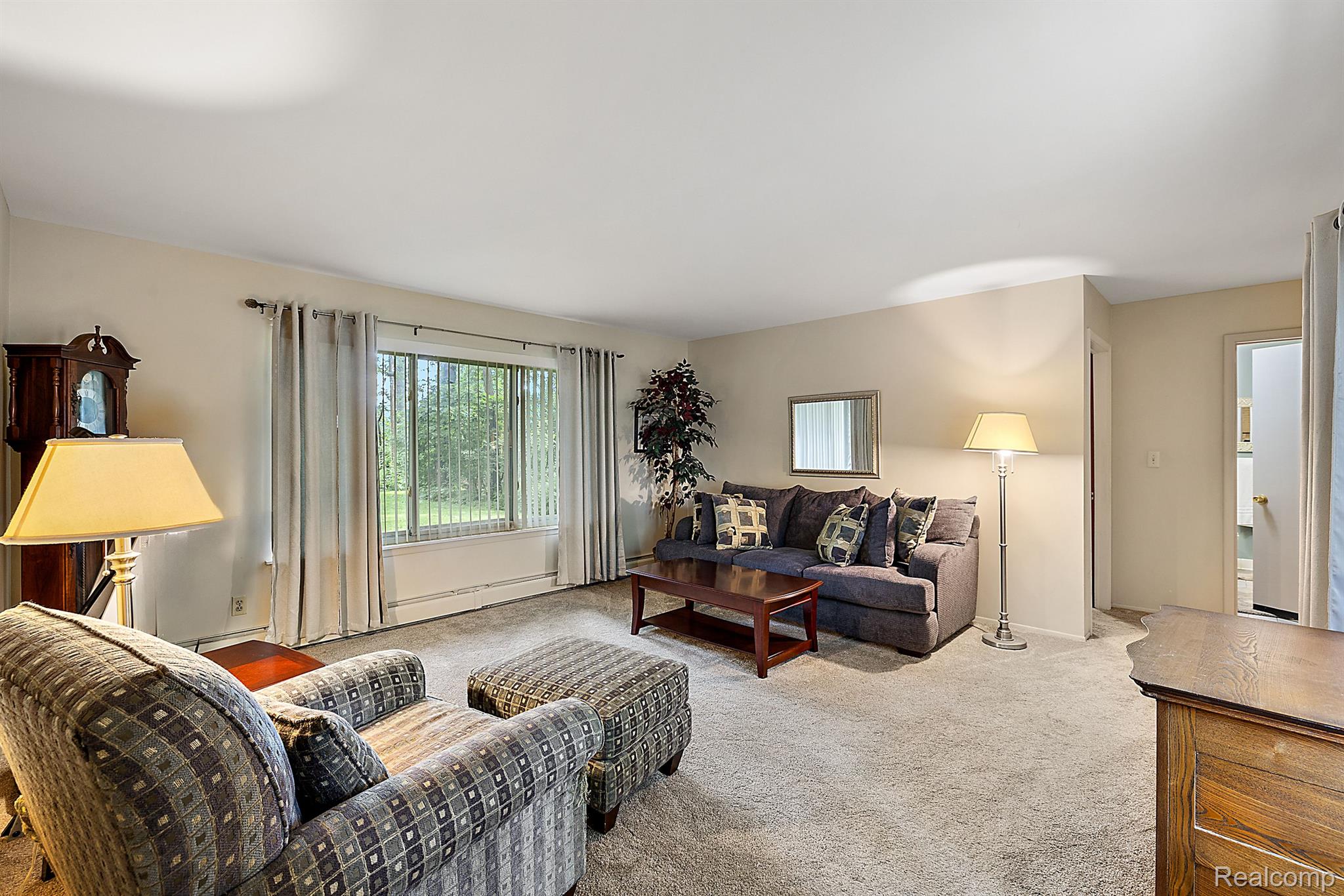 8516 EDGEWOOD PARK Drive