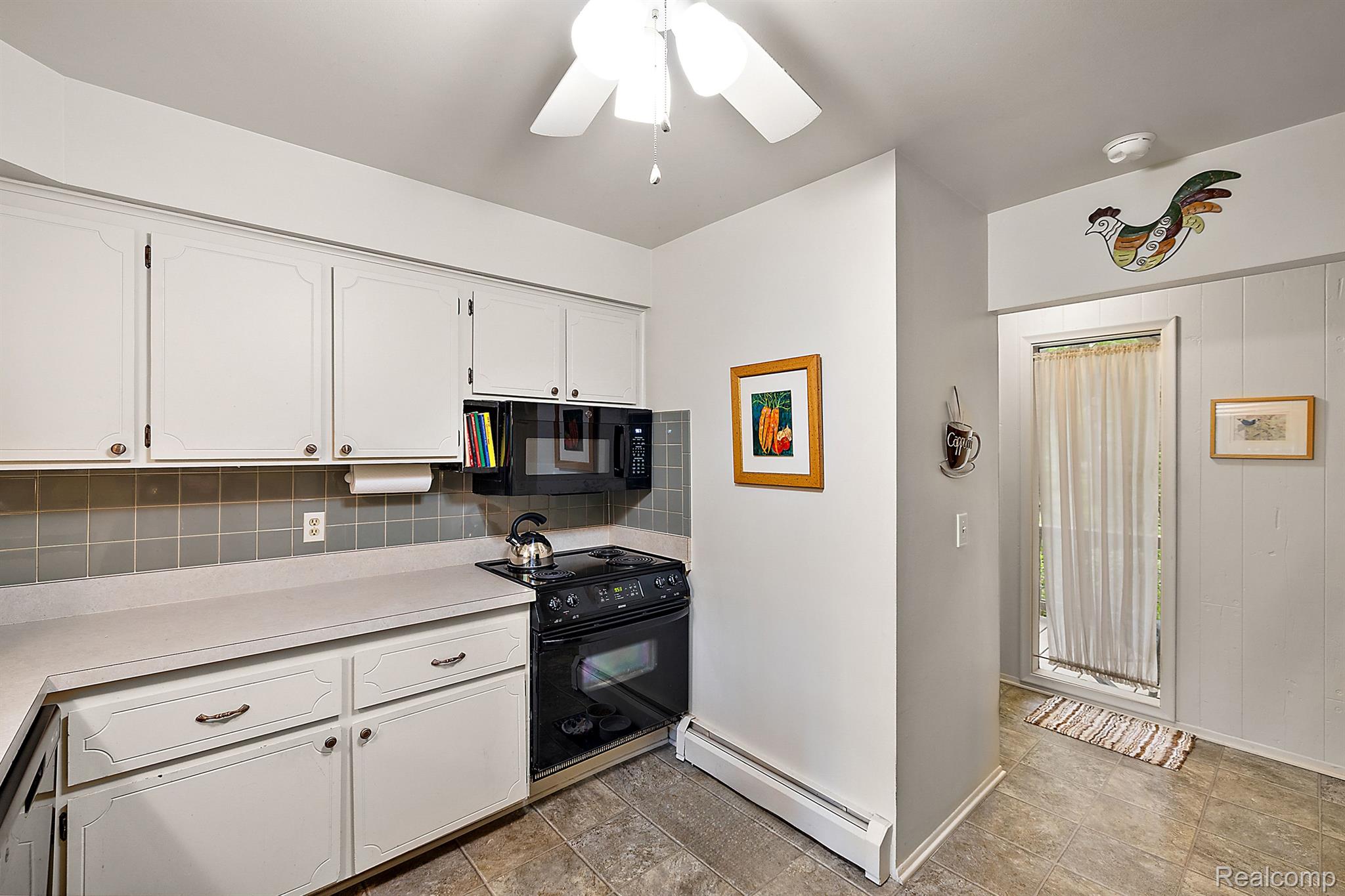 8516 EDGEWOOD PARK Drive