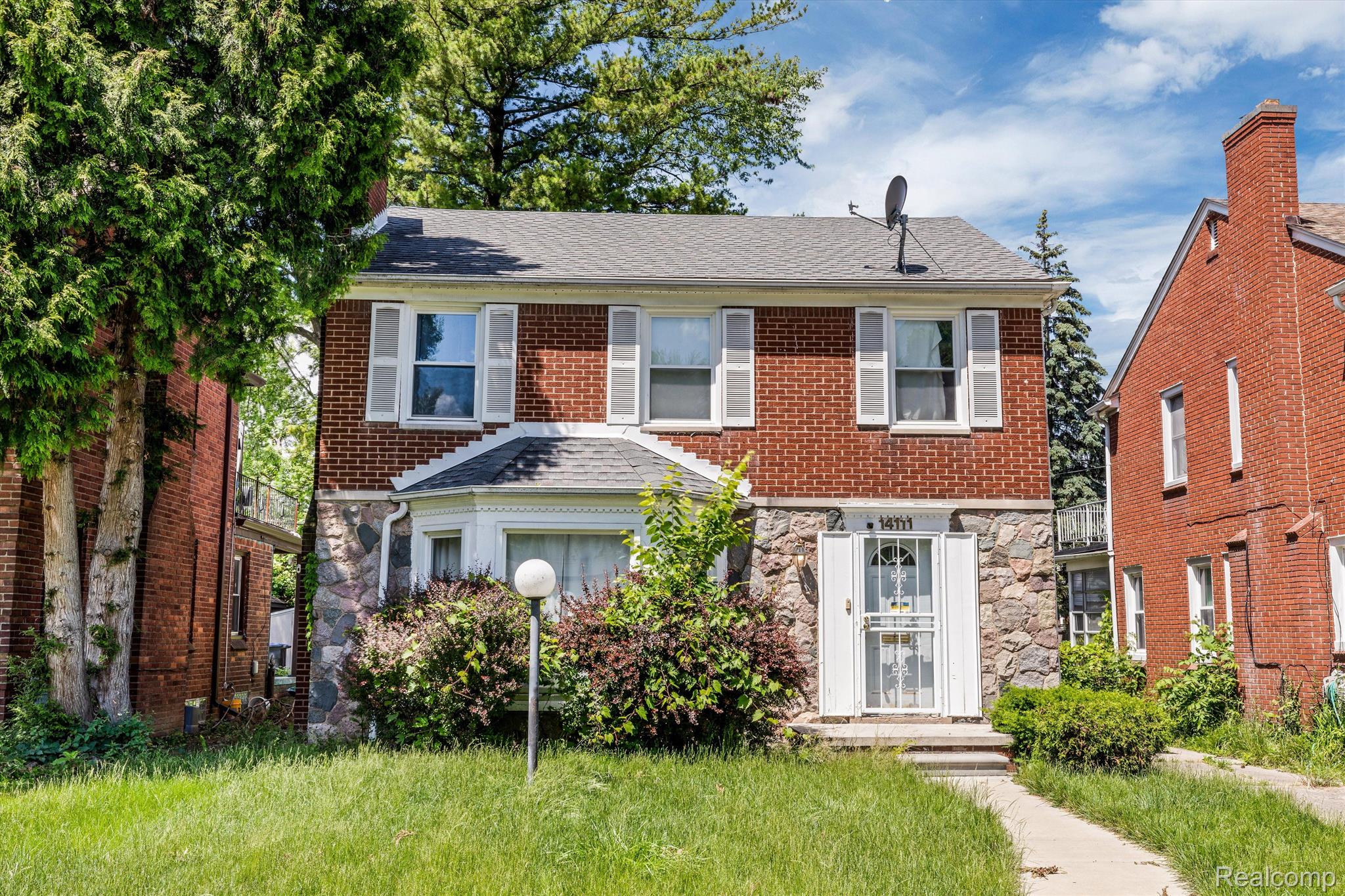 14111 GREENVIEW Road