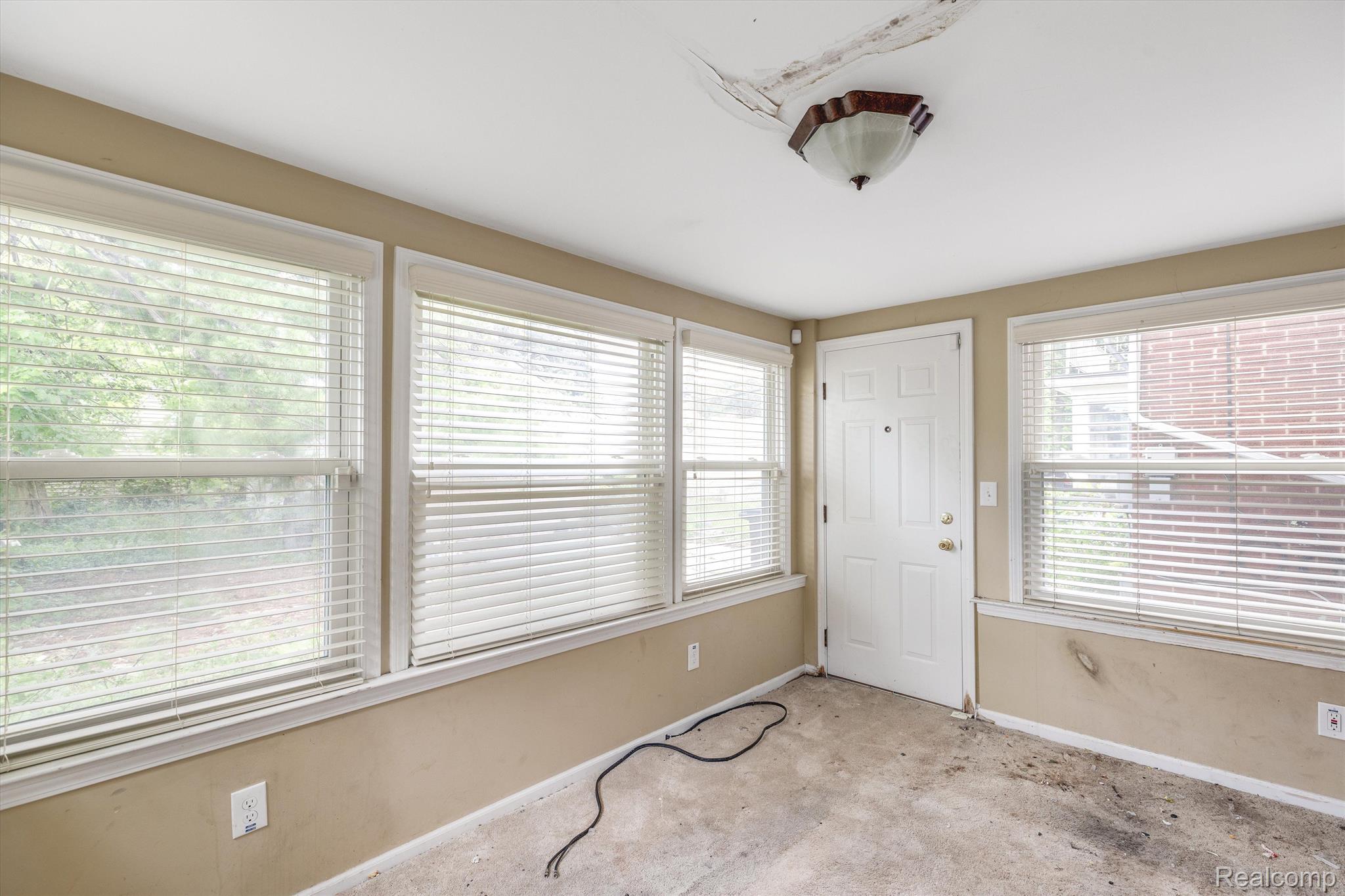 14111 GREENVIEW Road