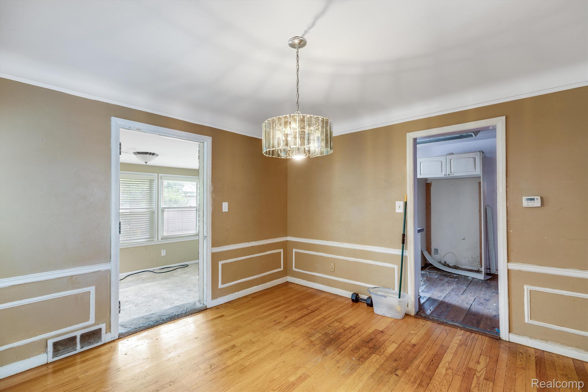 14111 GREENVIEW Road