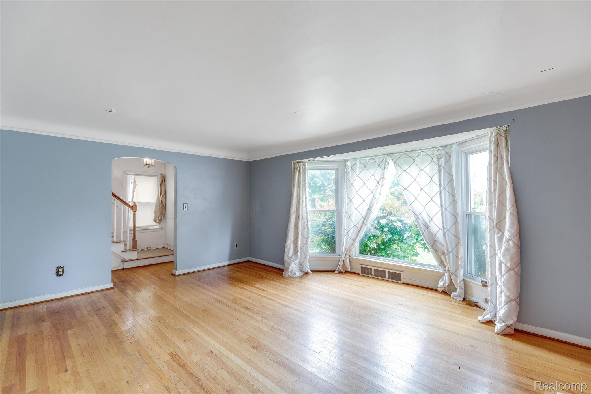 14111 GREENVIEW Road