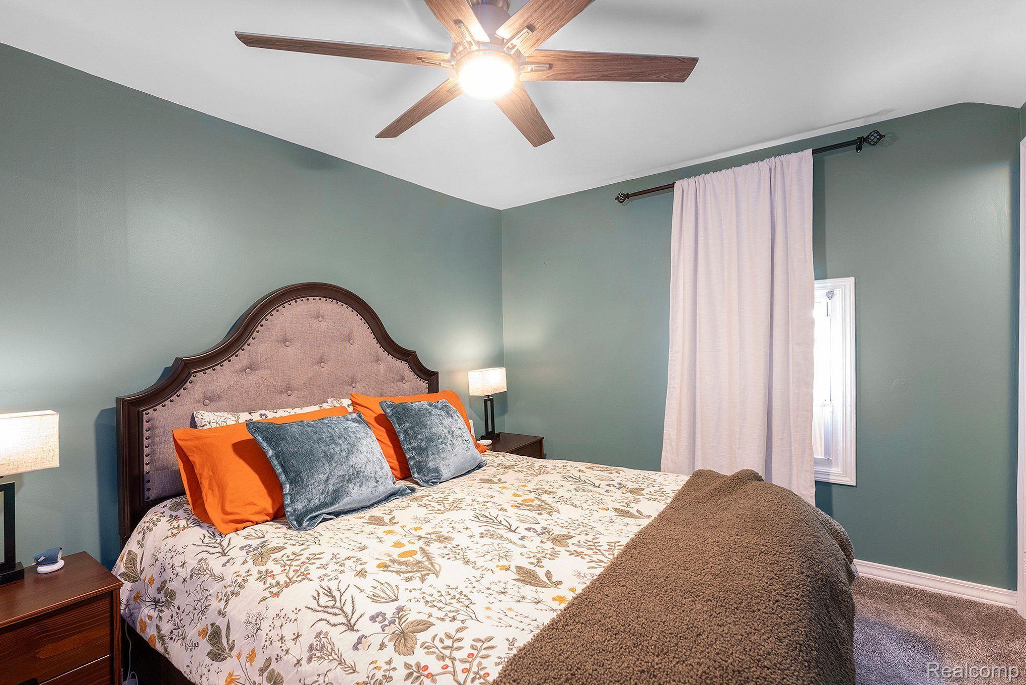 5451 Meadow View Street