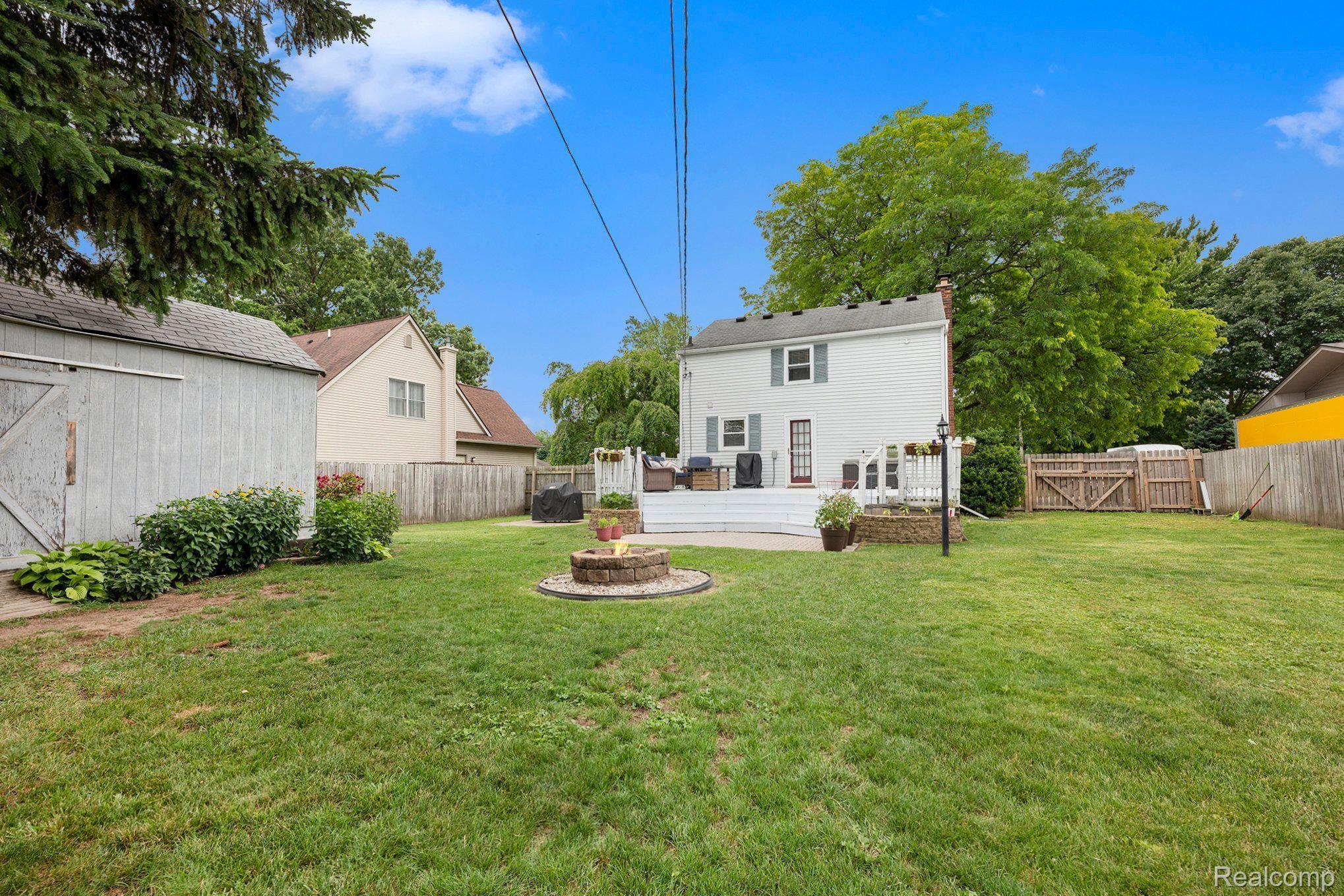 5451 Meadow View Street