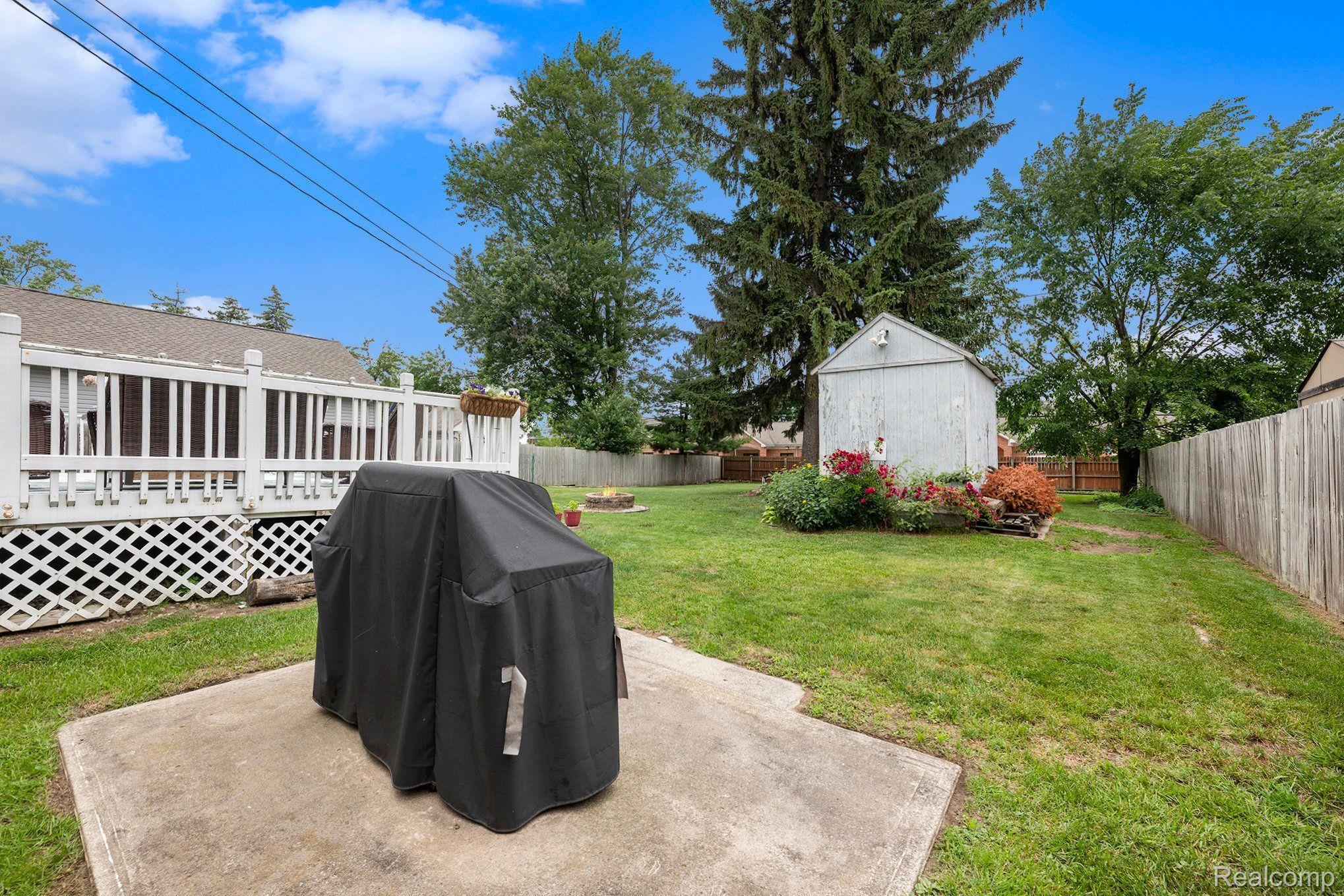 5451 Meadow View Street