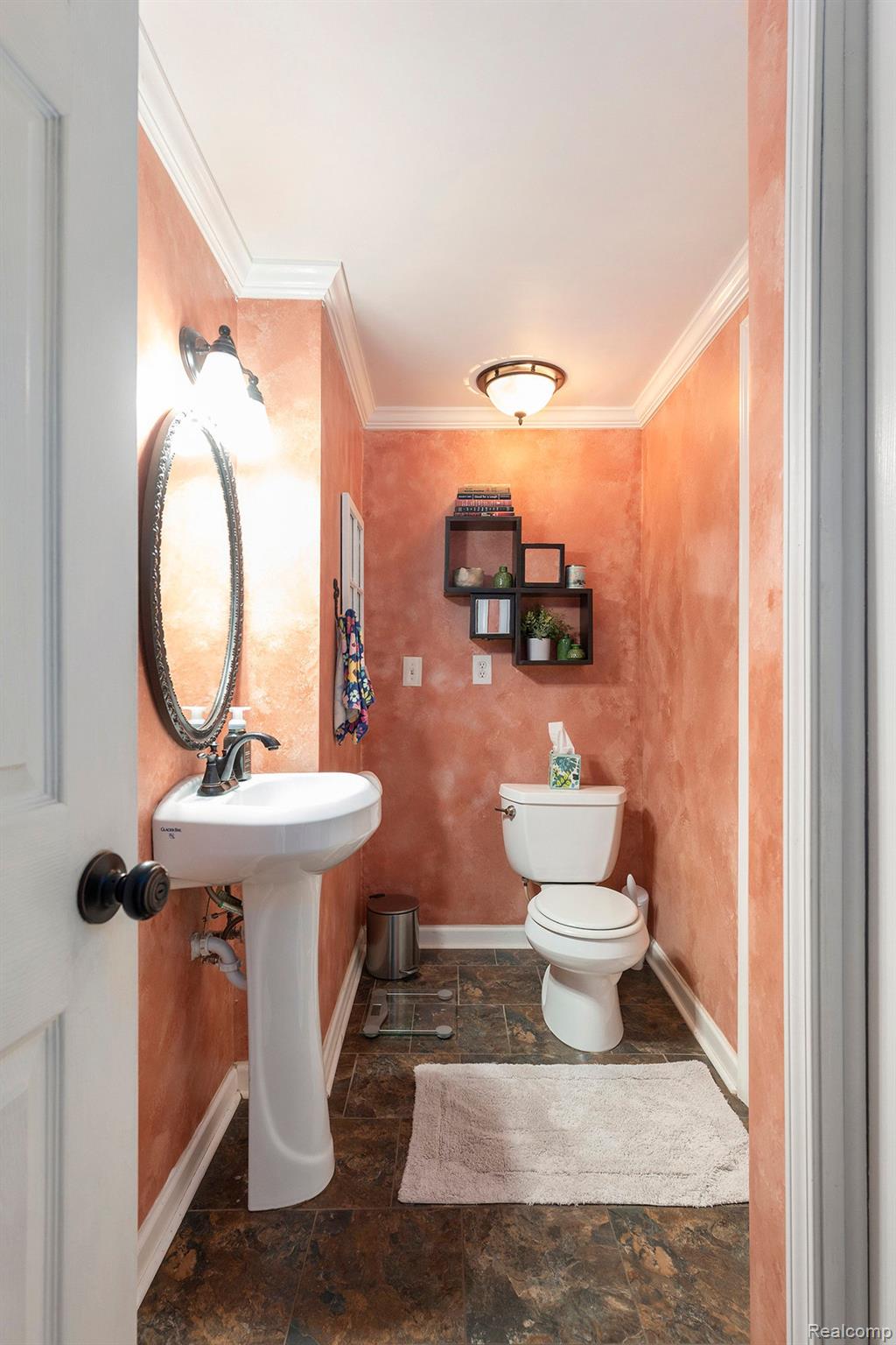 5451 Meadow View Street