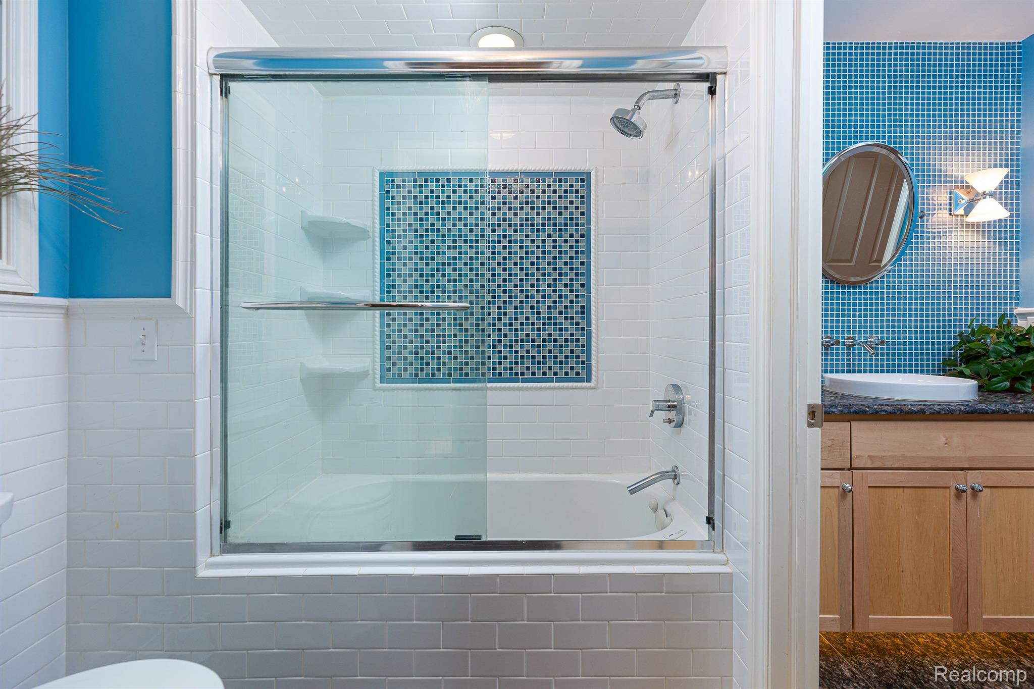 1152 AUTUMNVIEW Drive