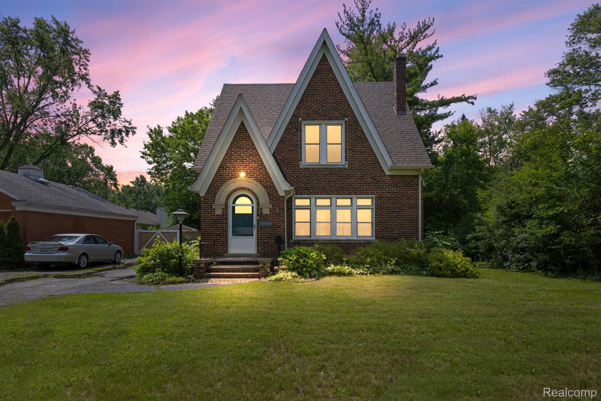 15975 W 13 Mile Road