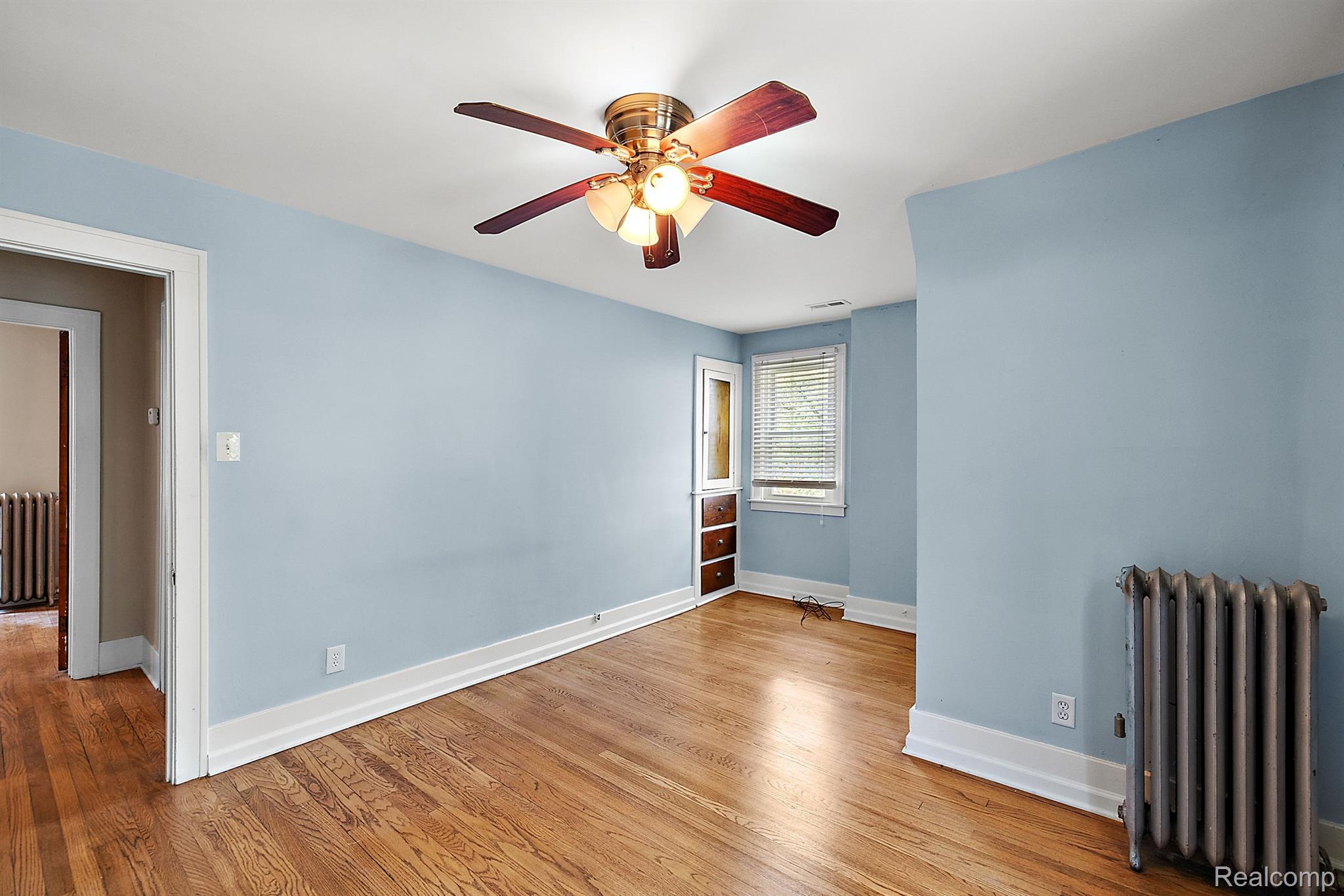 15975 W 13 Mile Road