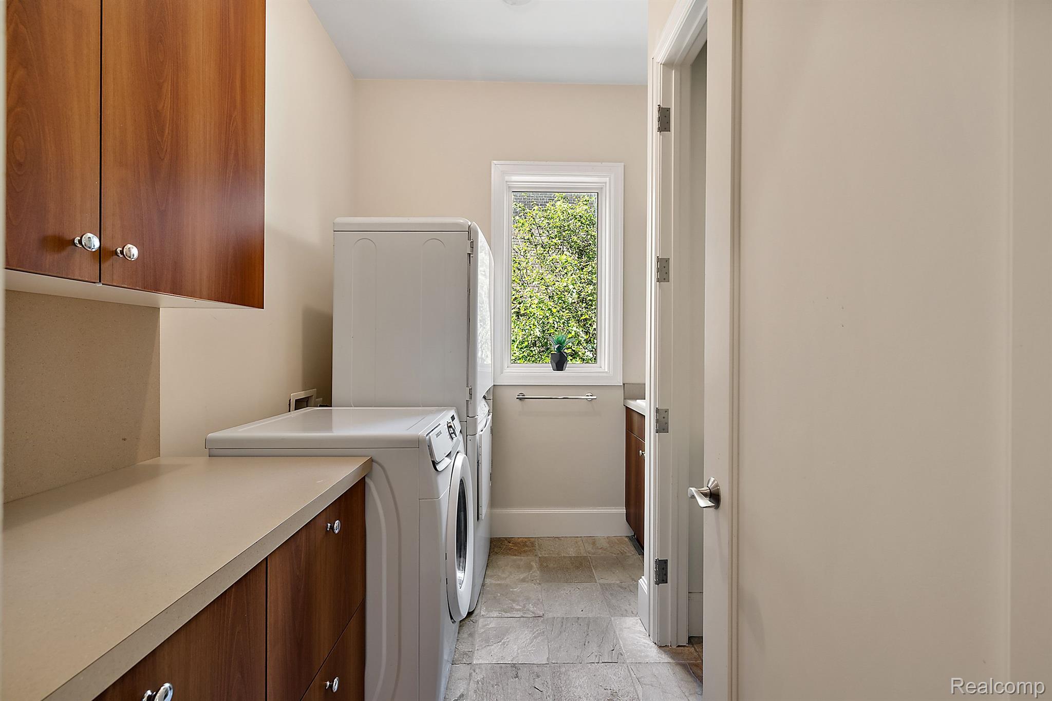 3625 WARDS POINT Drive