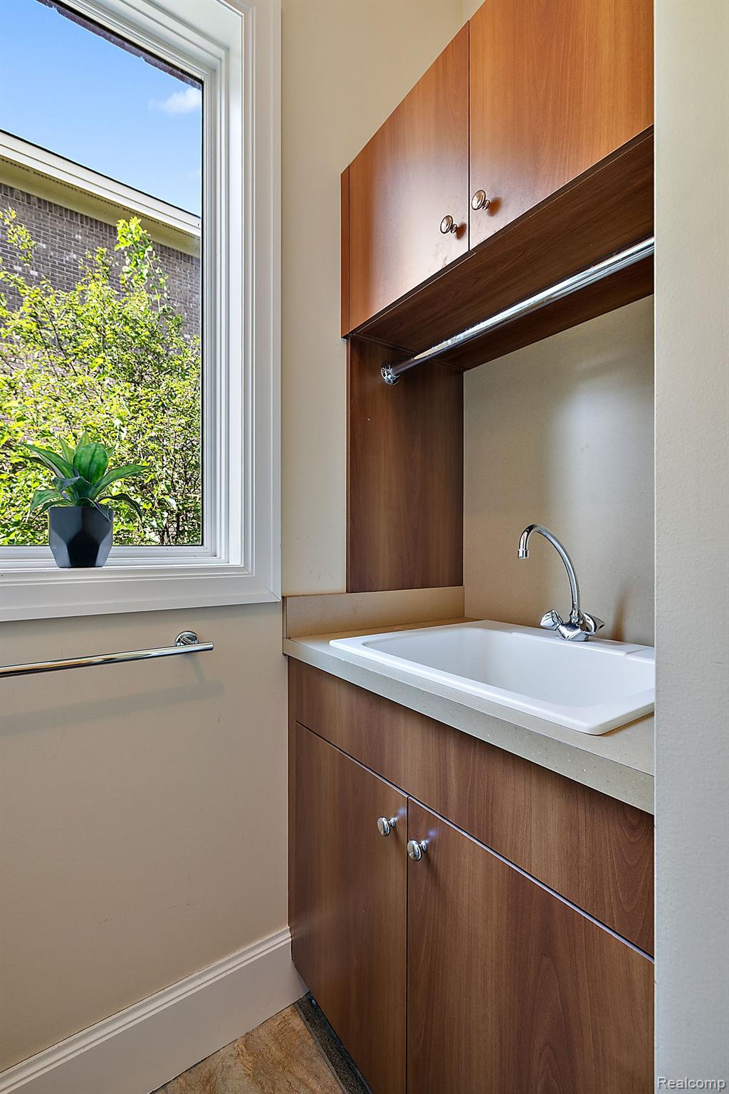 3625 WARDS POINT Drive