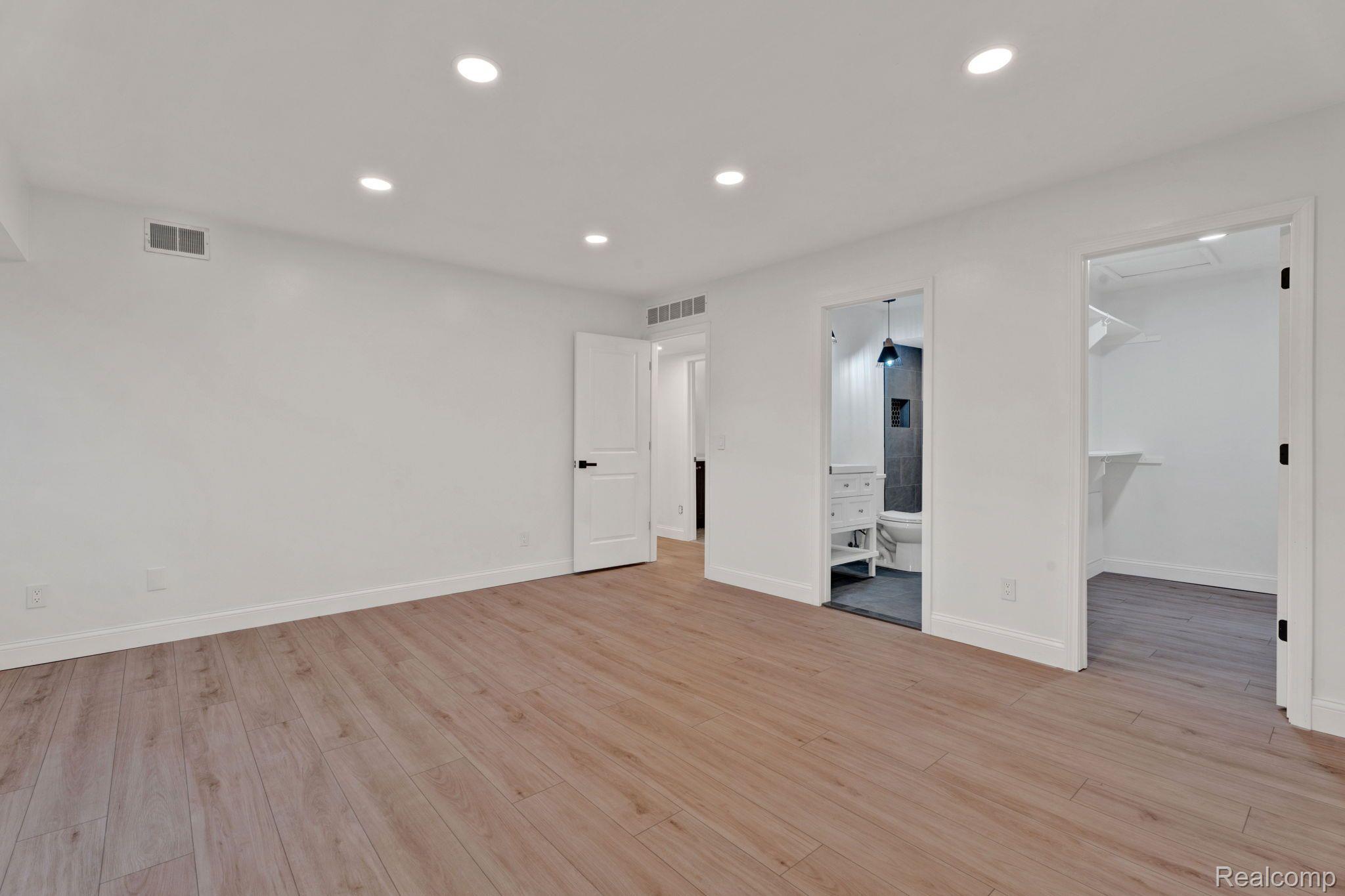 4411 LAUREL CLUB Circle 4