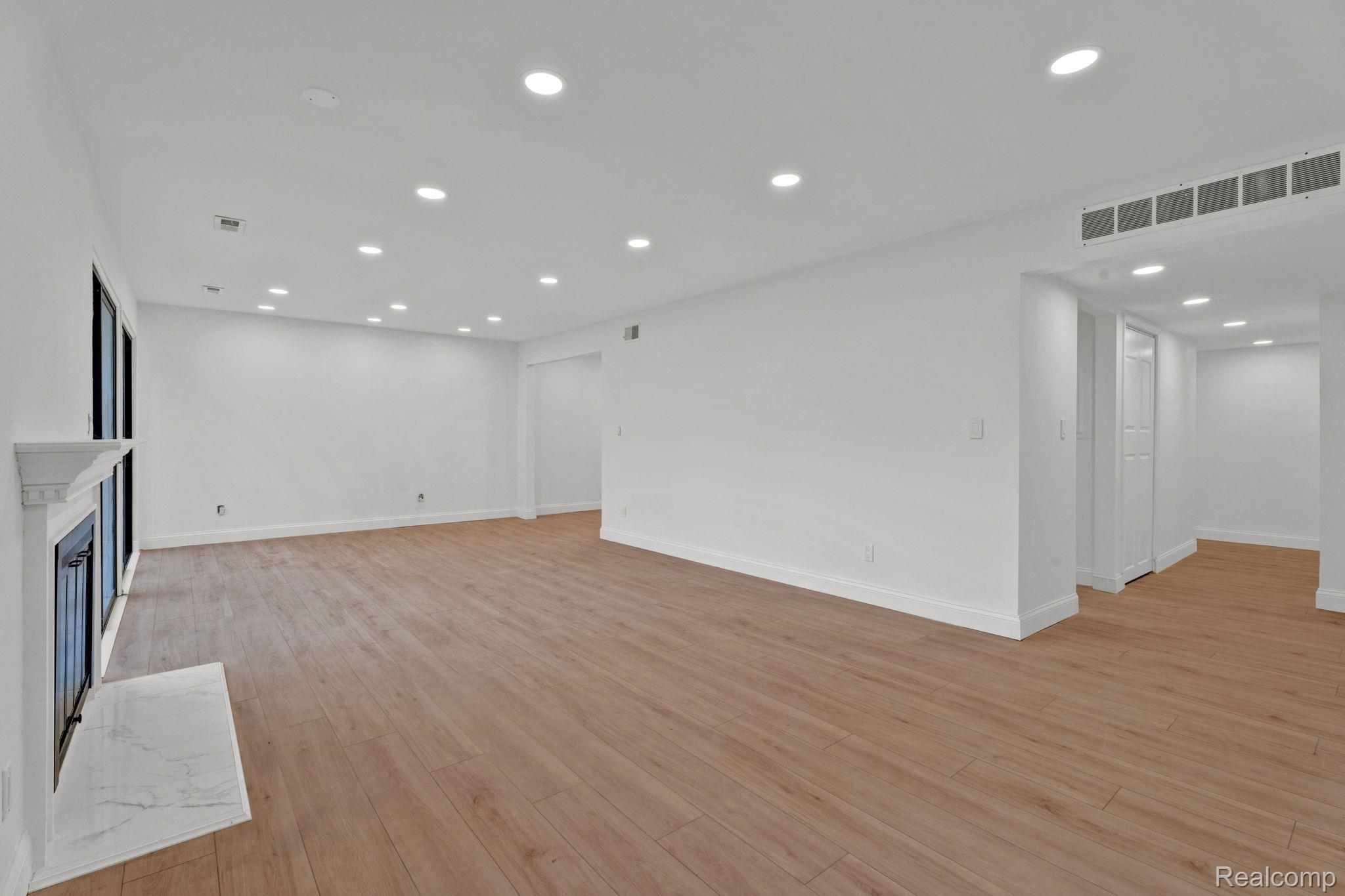 4411 LAUREL CLUB Circle 4