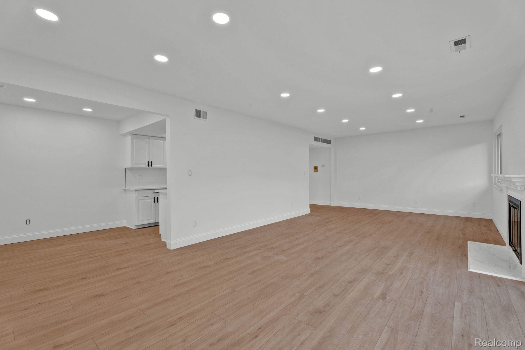 4411 LAUREL CLUB Circle 4