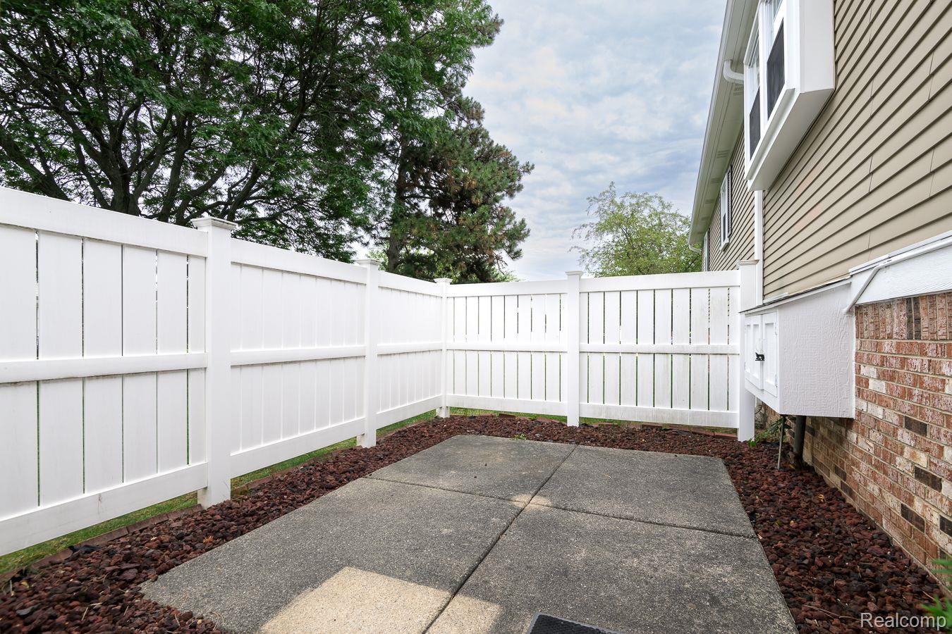 21055 W GLEN HAVEN Circle