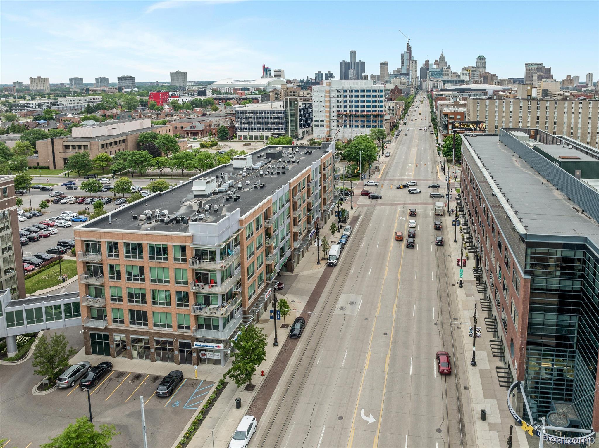 3670 WOODWARD Avenue 33-403