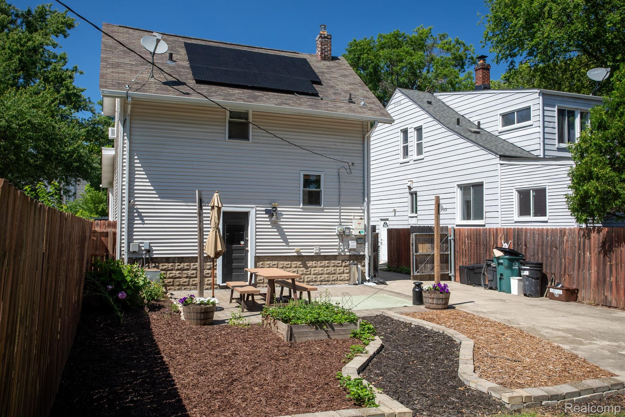 365 W SARATOGA Street