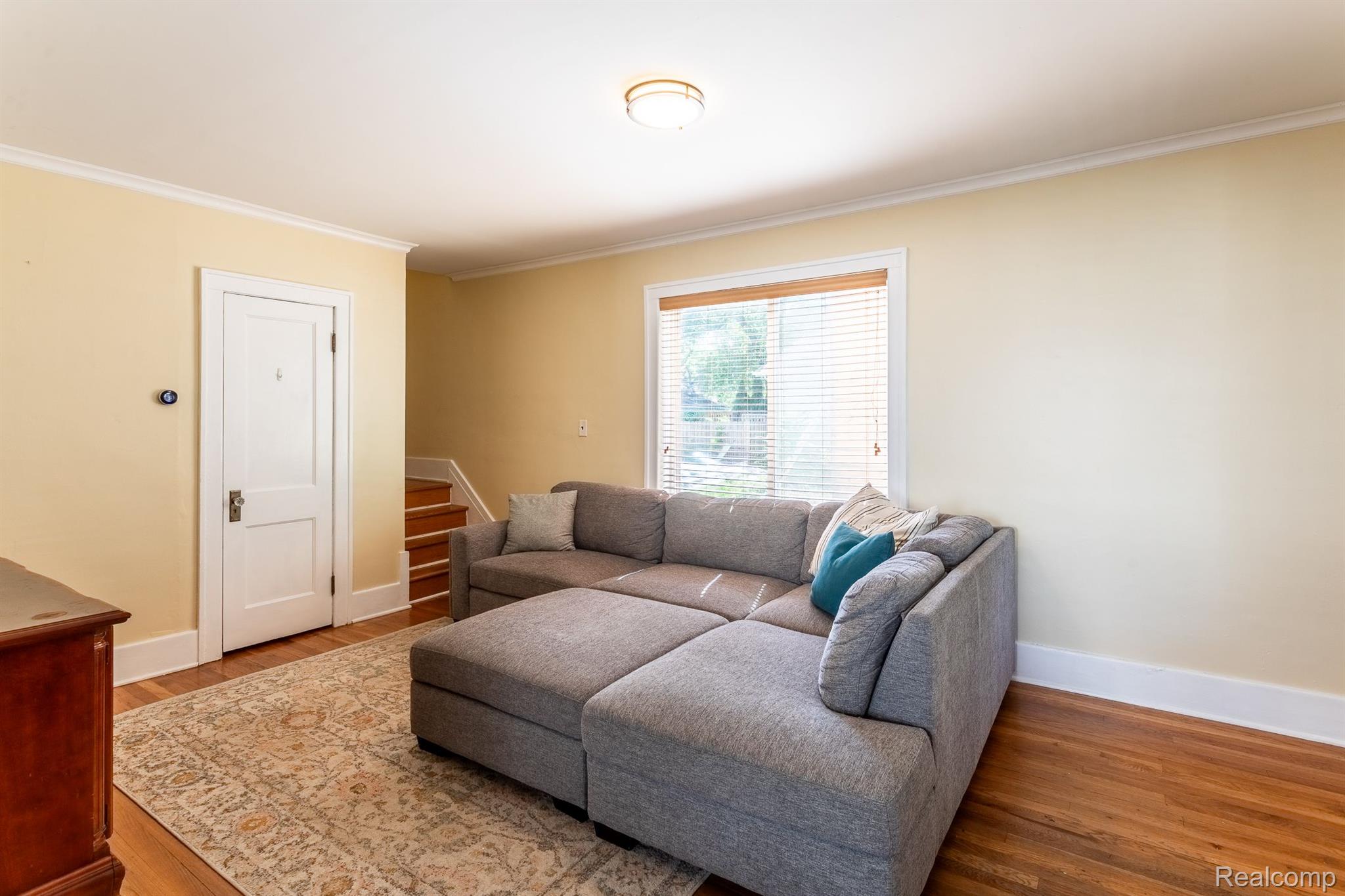 365 W SARATOGA Street