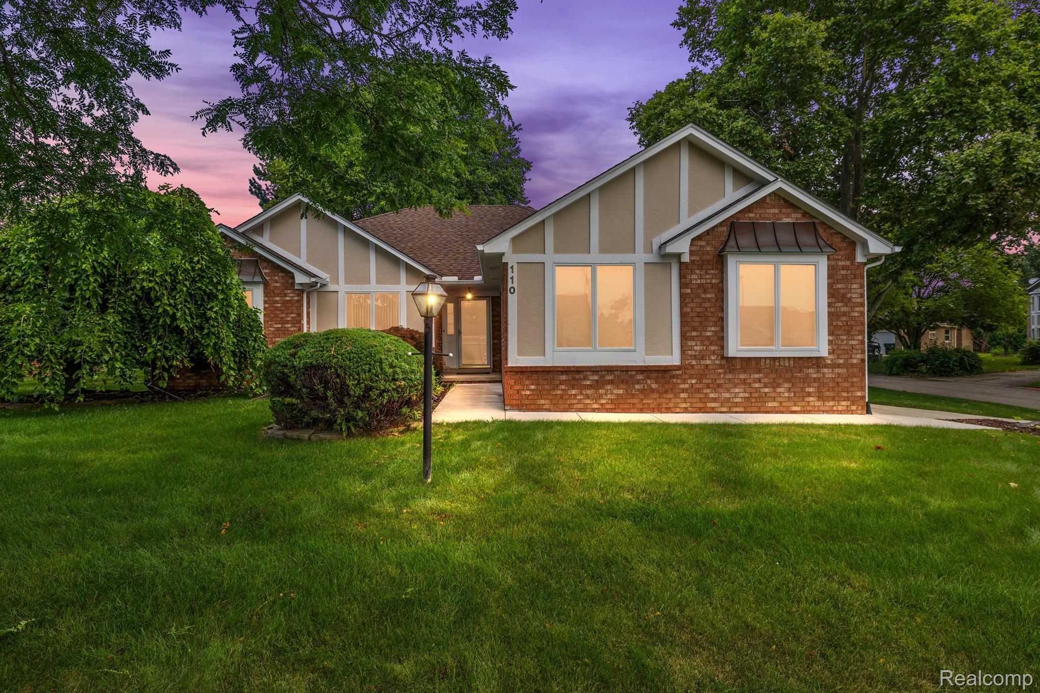 110 SANDALWOOD Drive