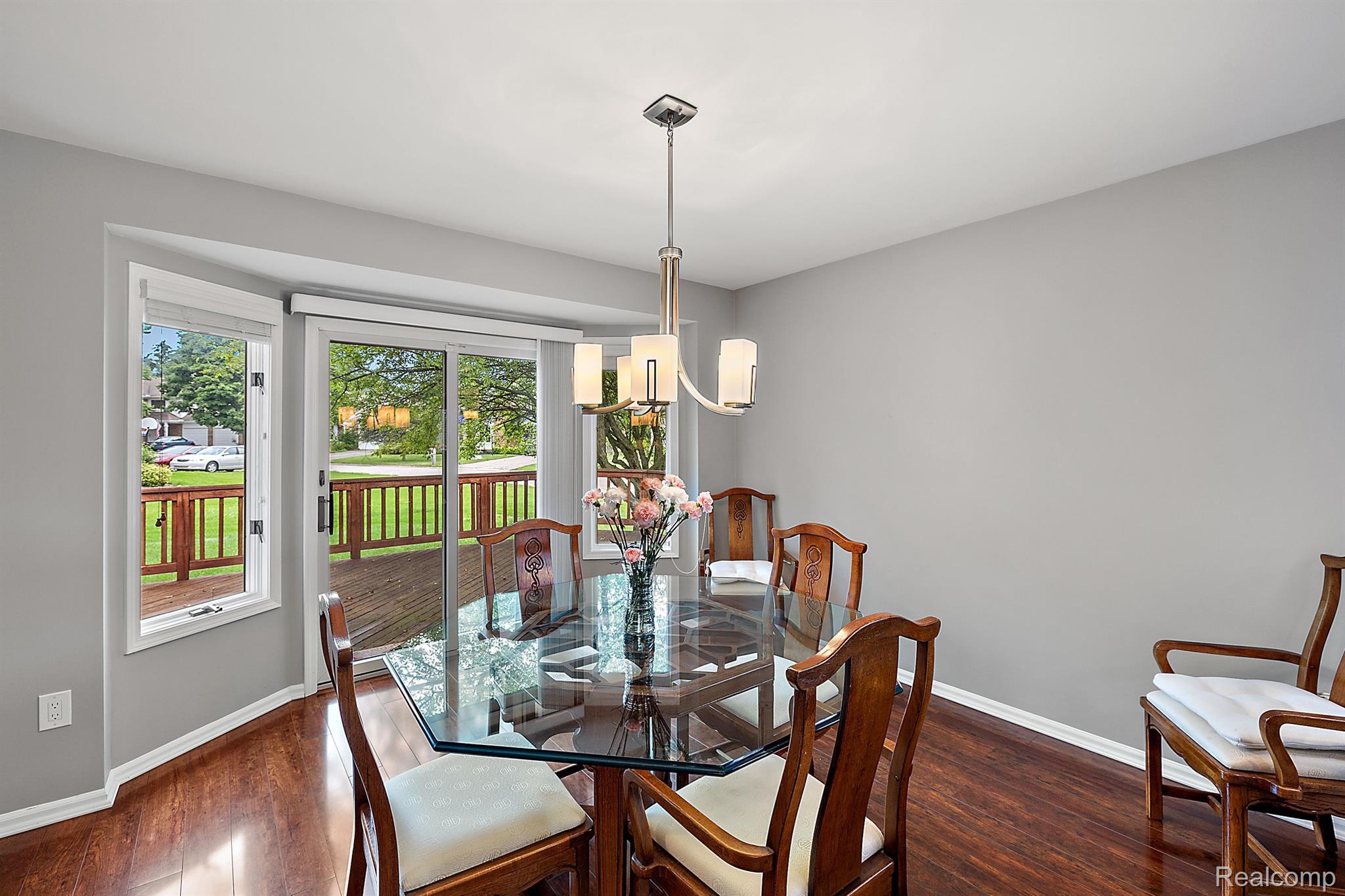 110 SANDALWOOD Drive