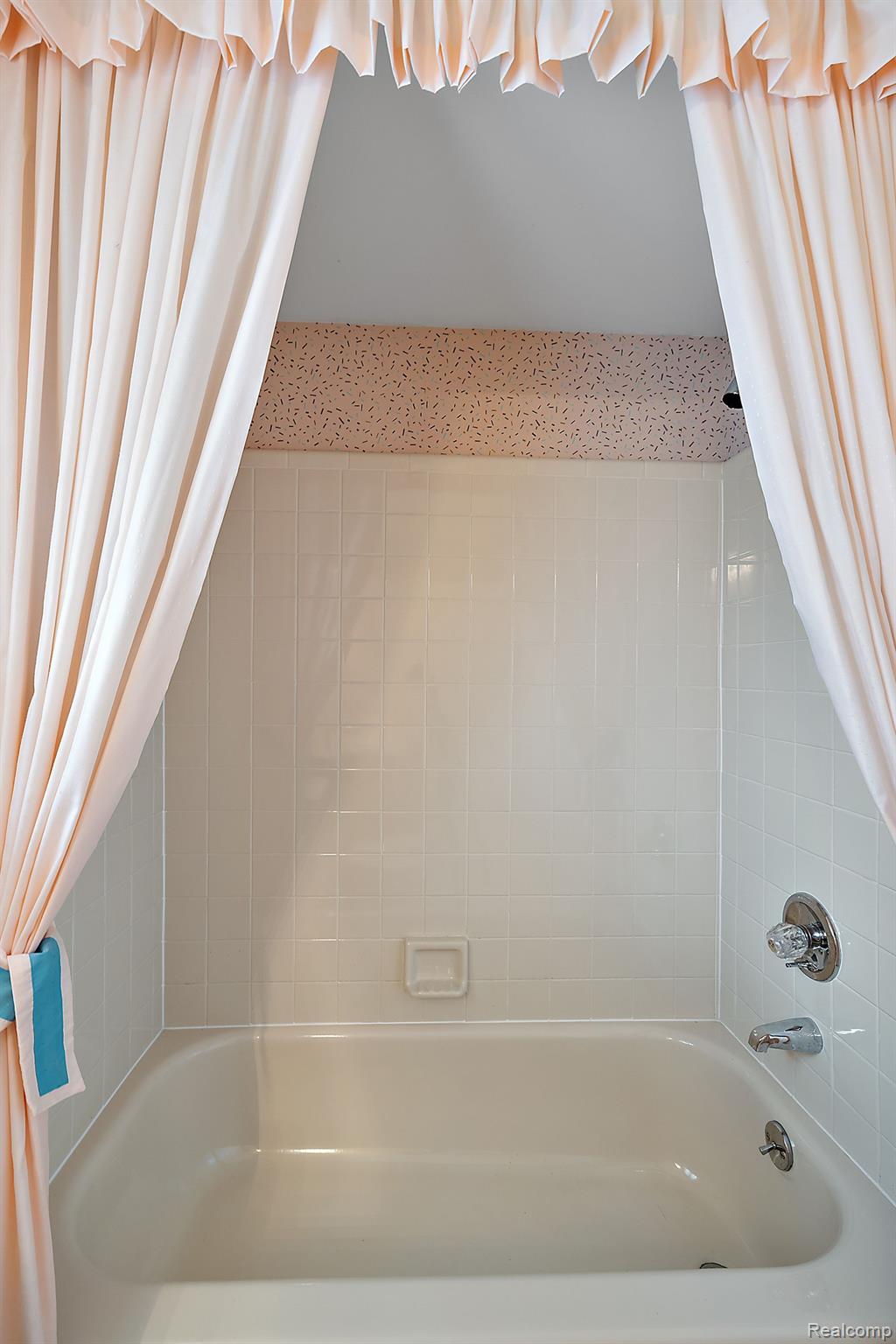 110 SANDALWOOD Drive