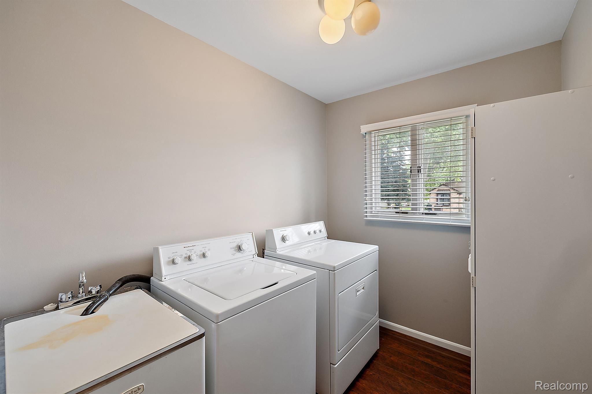 110 SANDALWOOD Drive