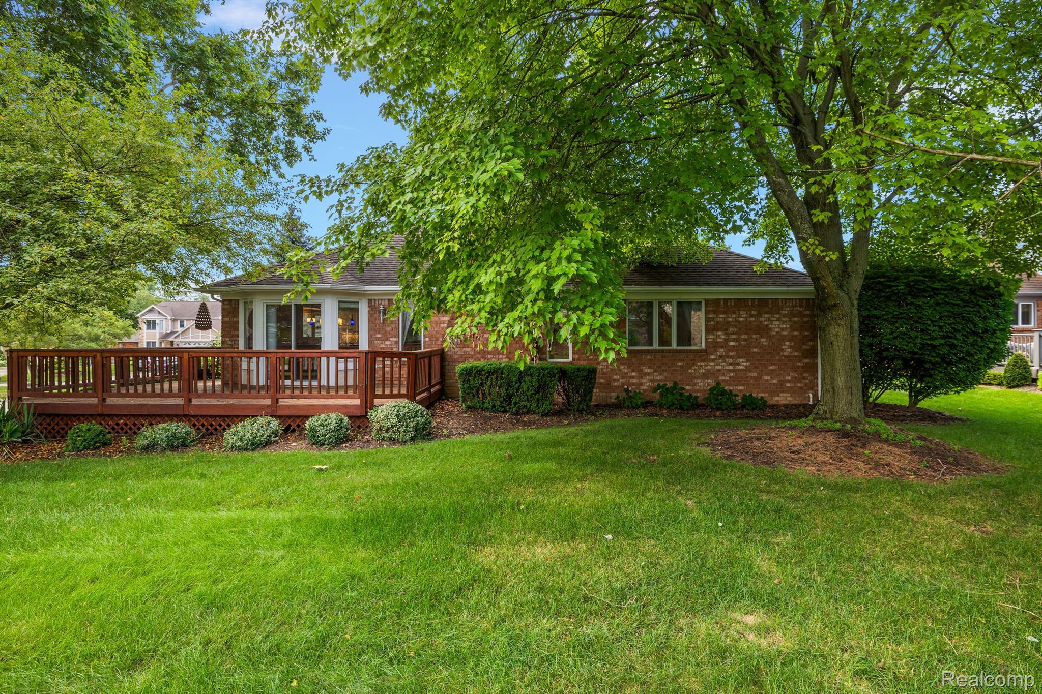 110 SANDALWOOD Drive