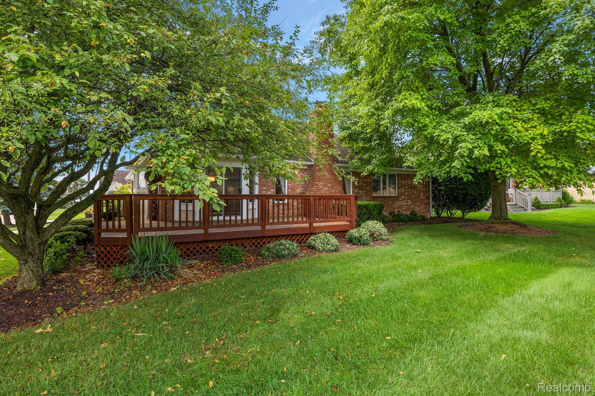 110 SANDALWOOD Drive