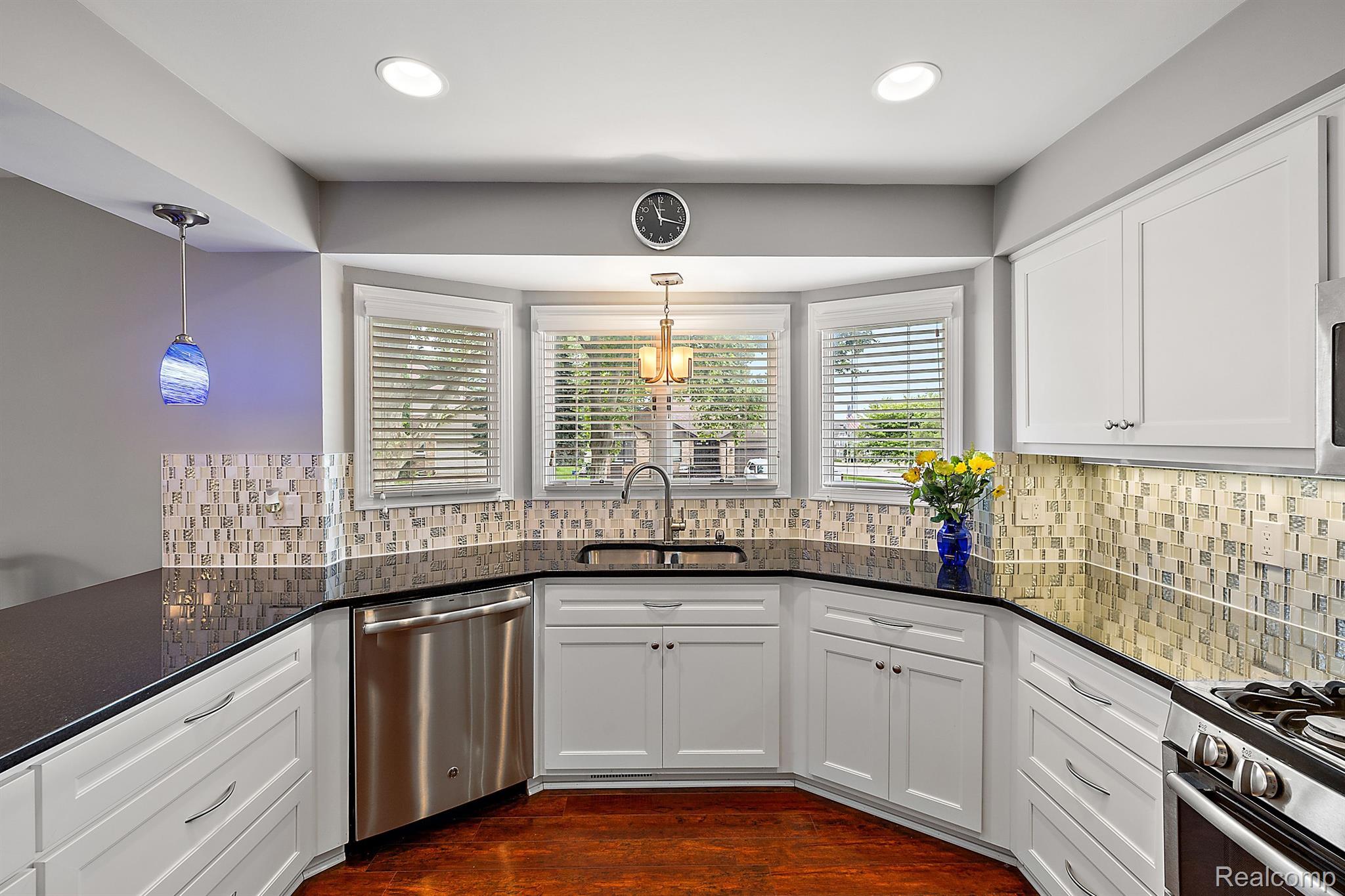 110 SANDALWOOD Drive