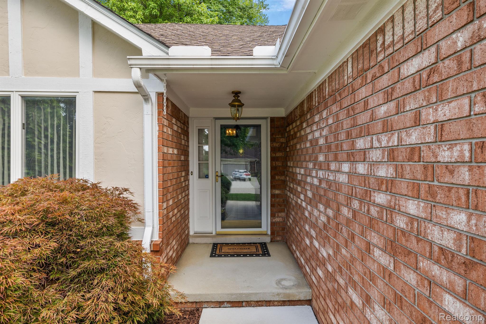 110 SANDALWOOD Drive