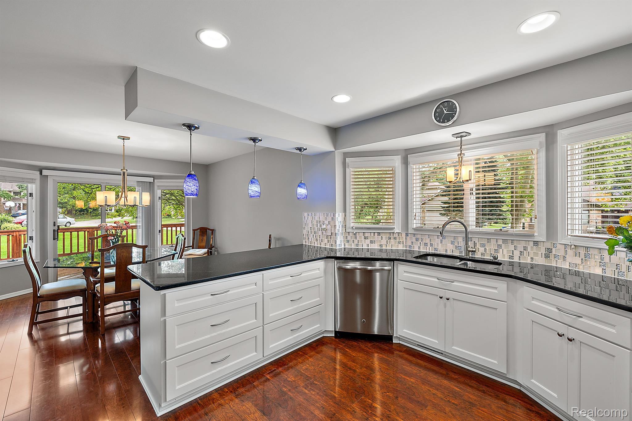 110 SANDALWOOD Drive