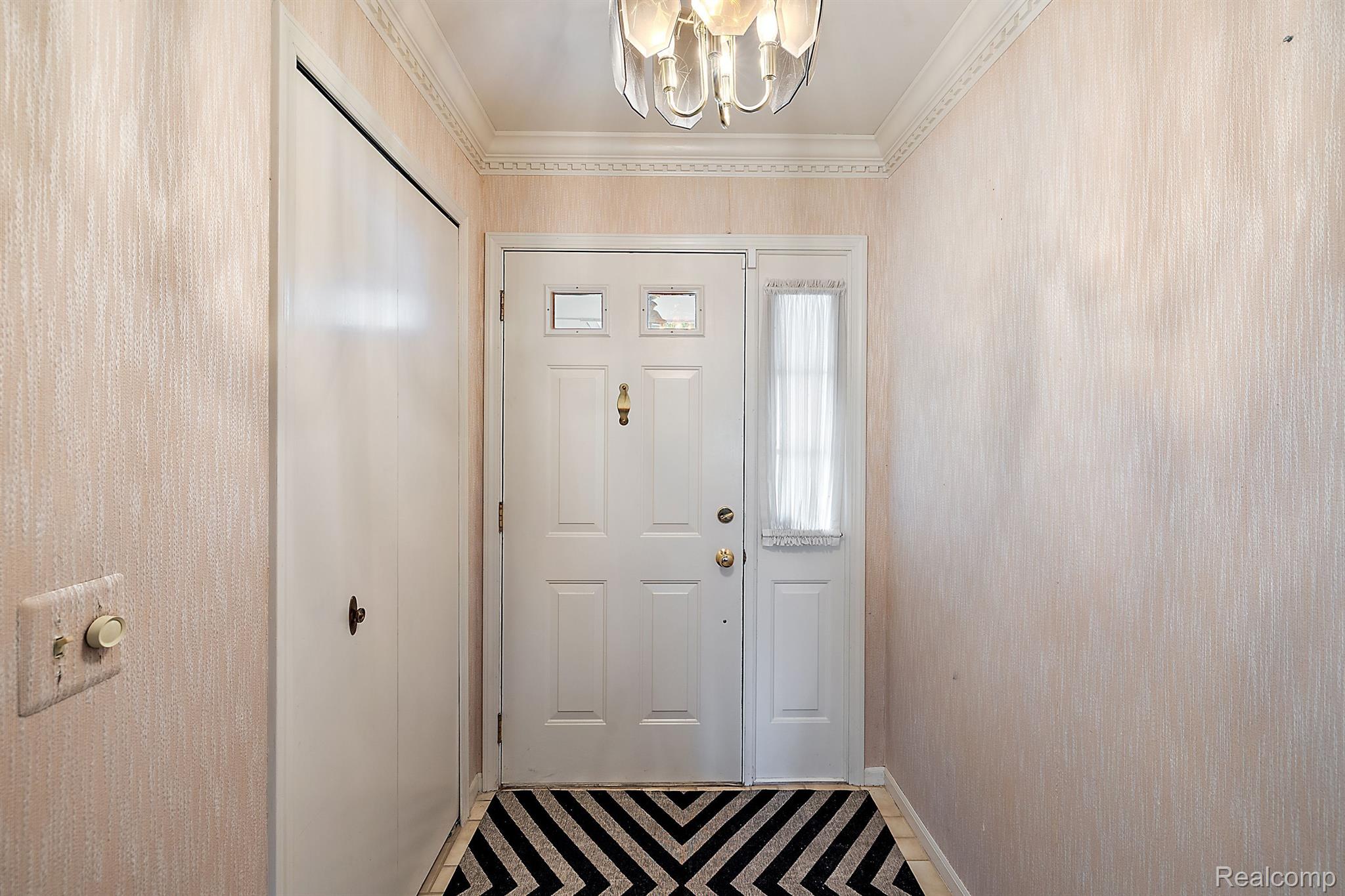 110 SANDALWOOD Drive