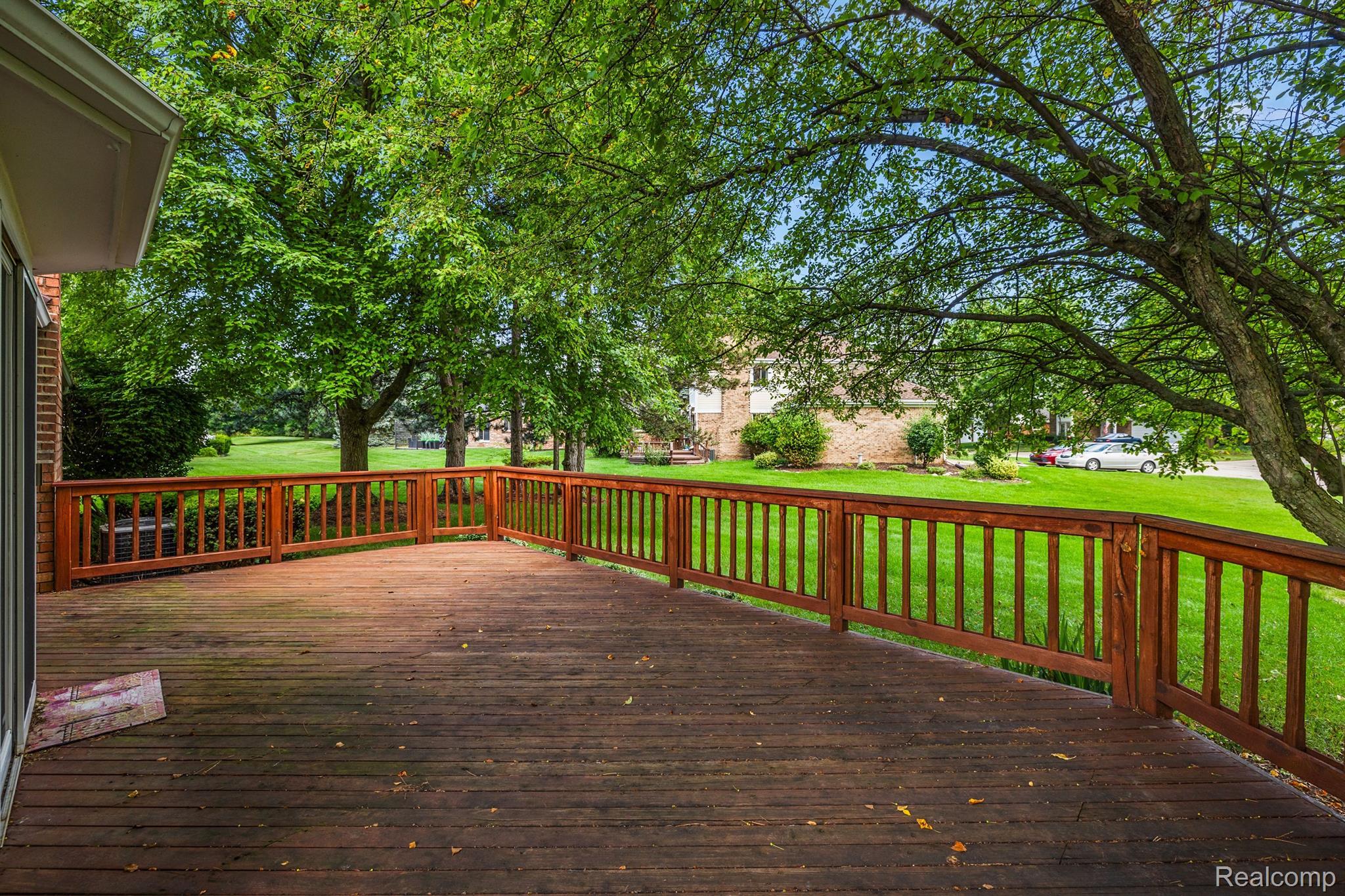 110 SANDALWOOD Drive