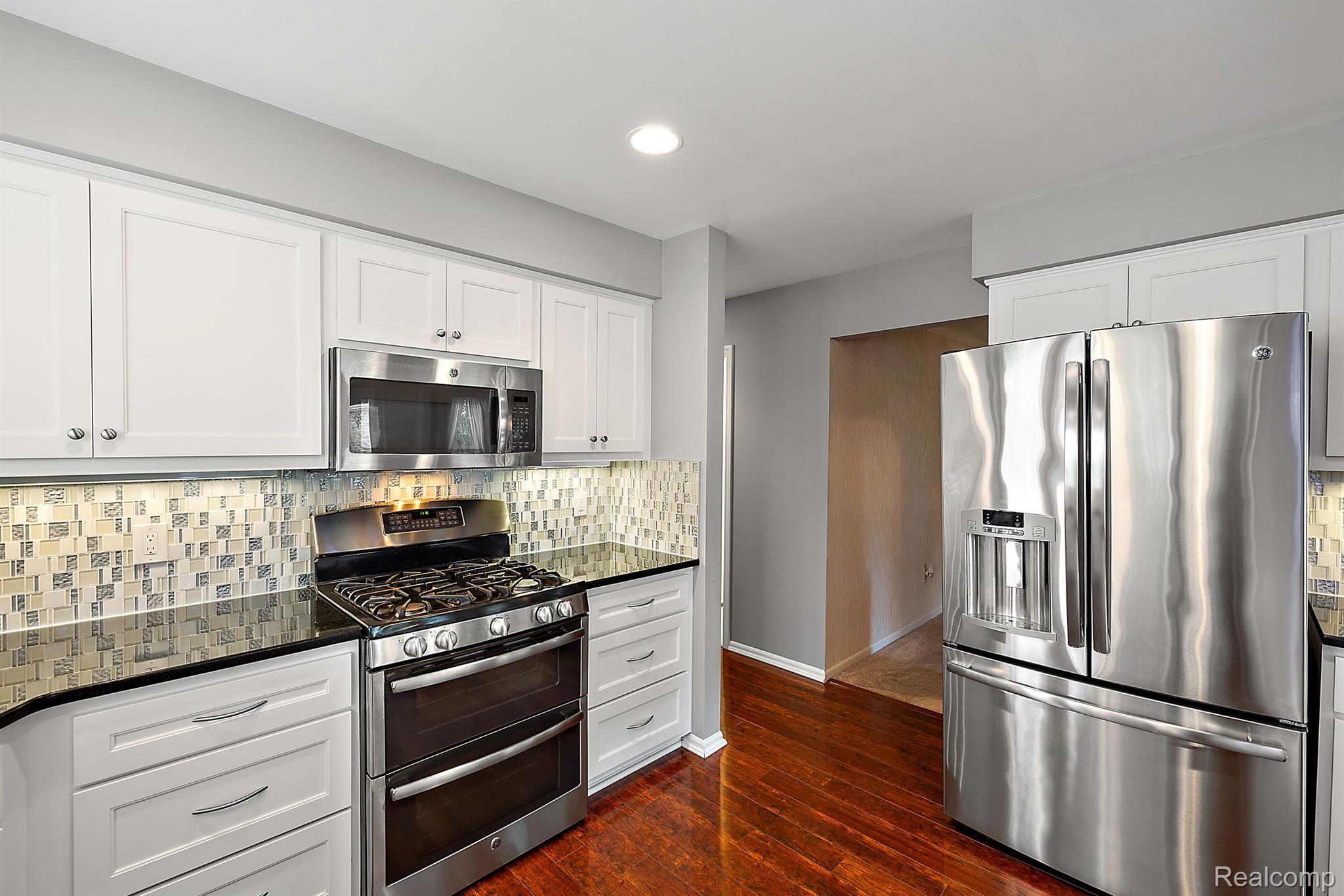 110 SANDALWOOD Drive