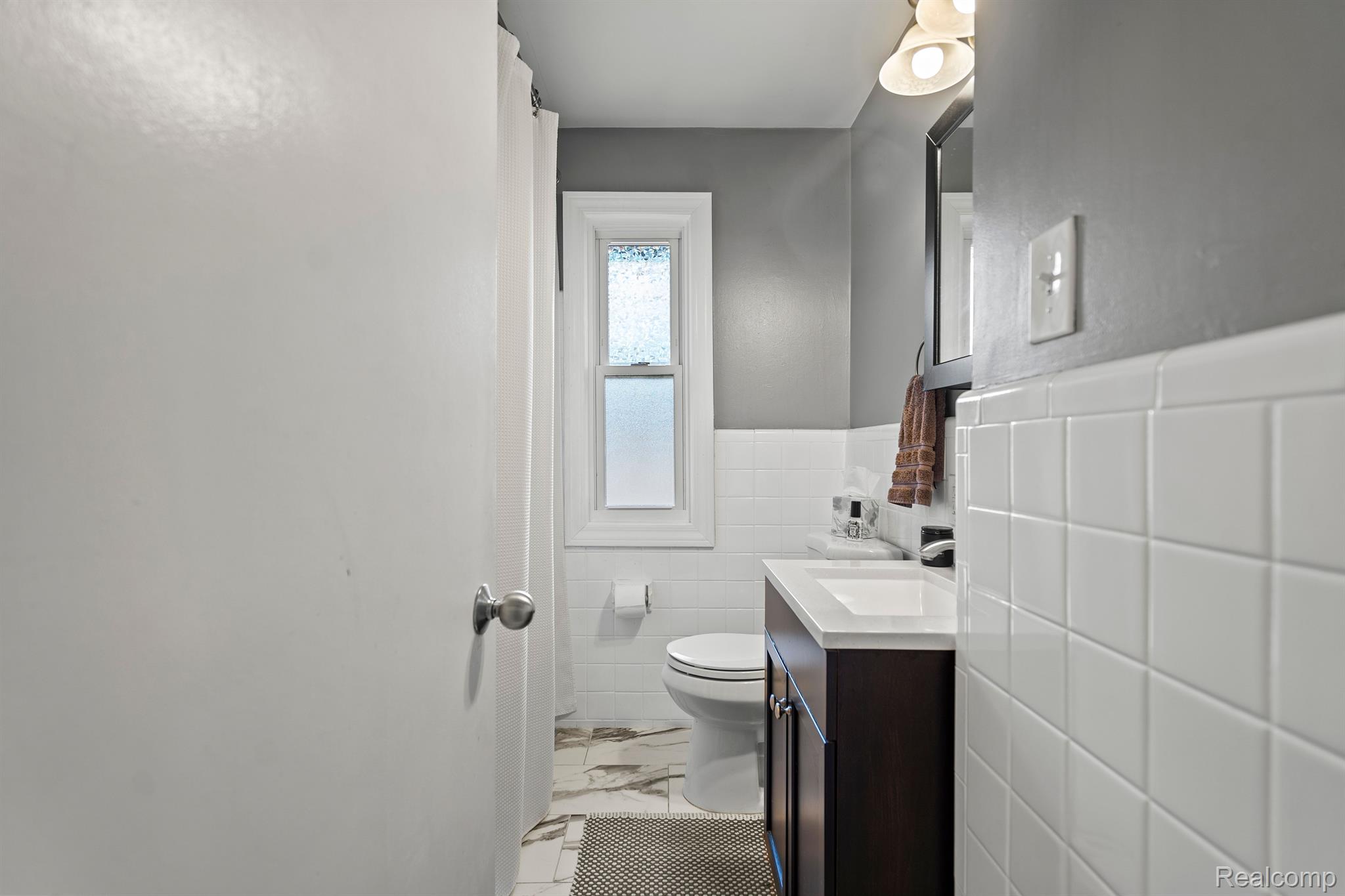 1203 CATALPA Drive 3