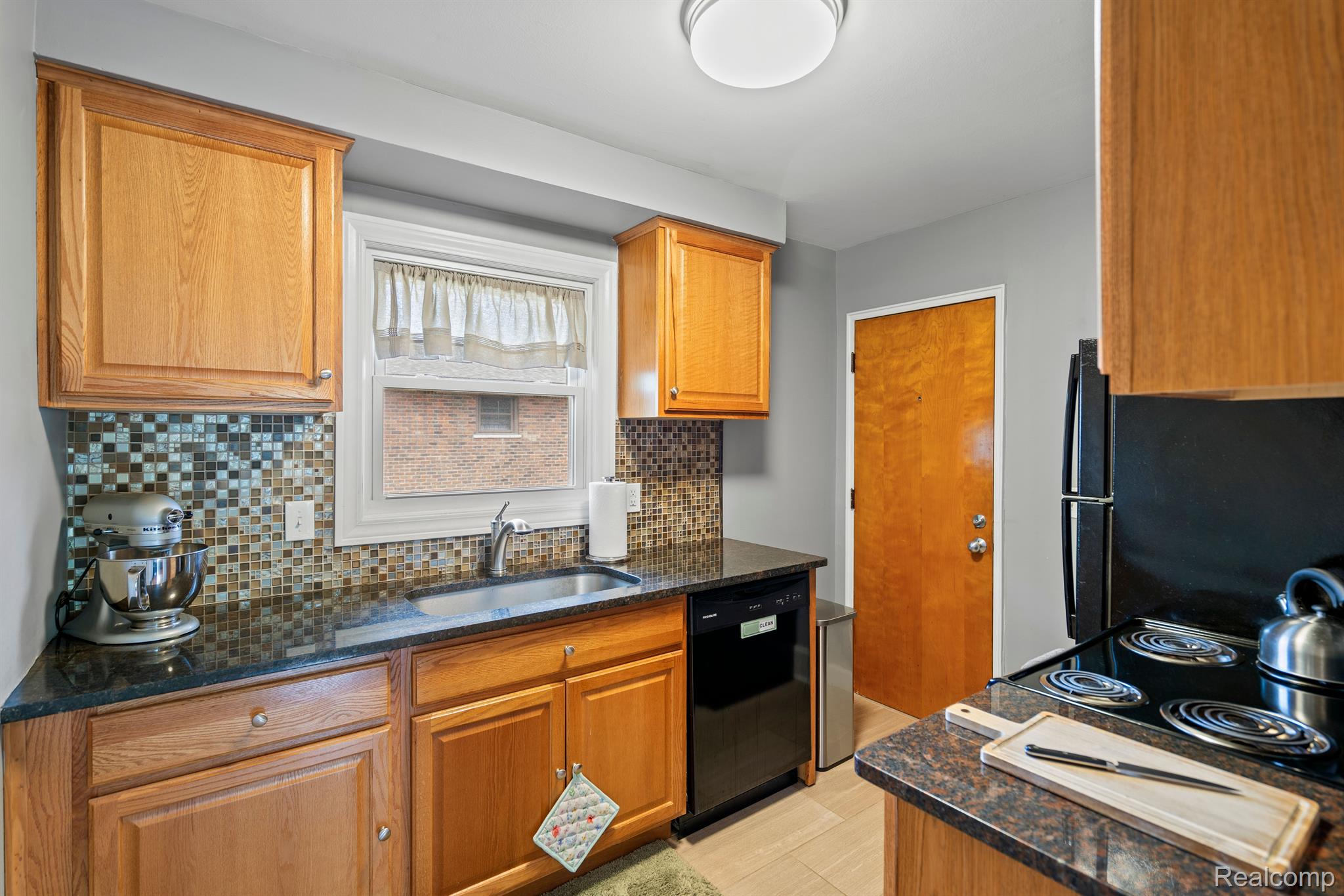 1203 CATALPA Drive 3