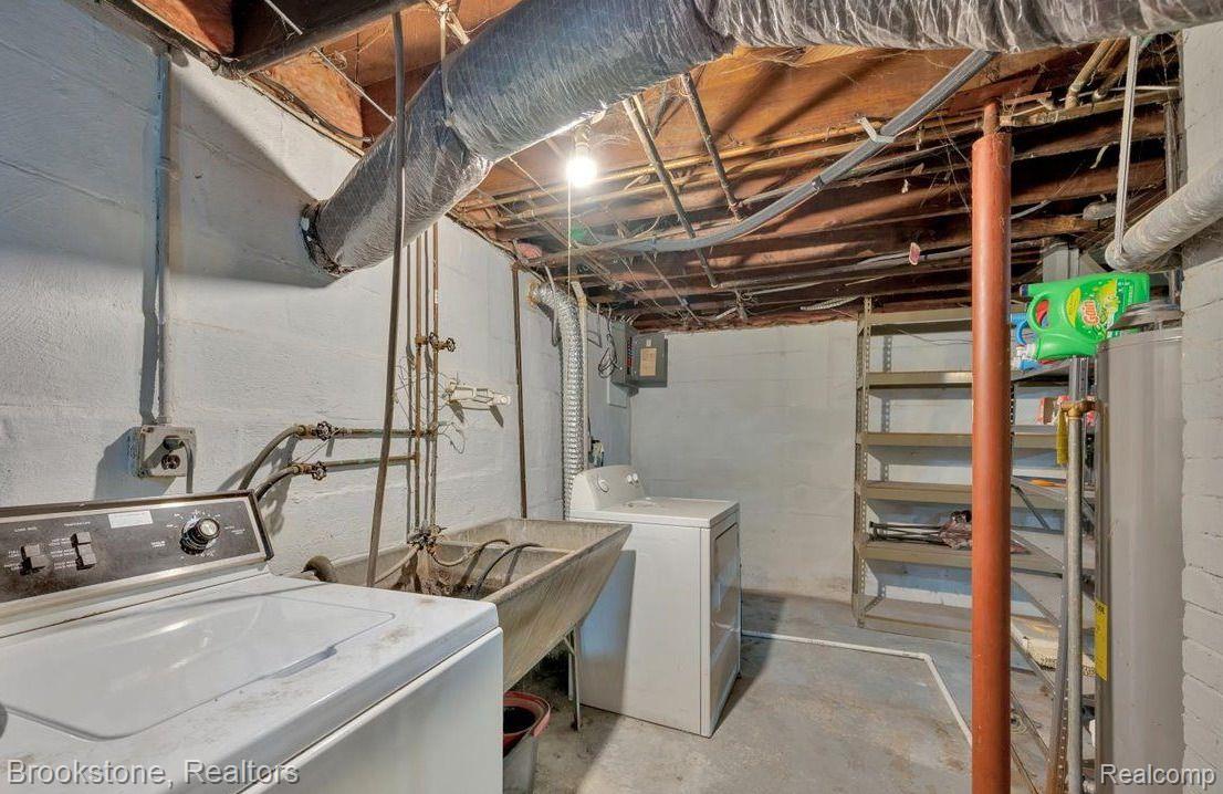 1113 LA SALLE Avenue