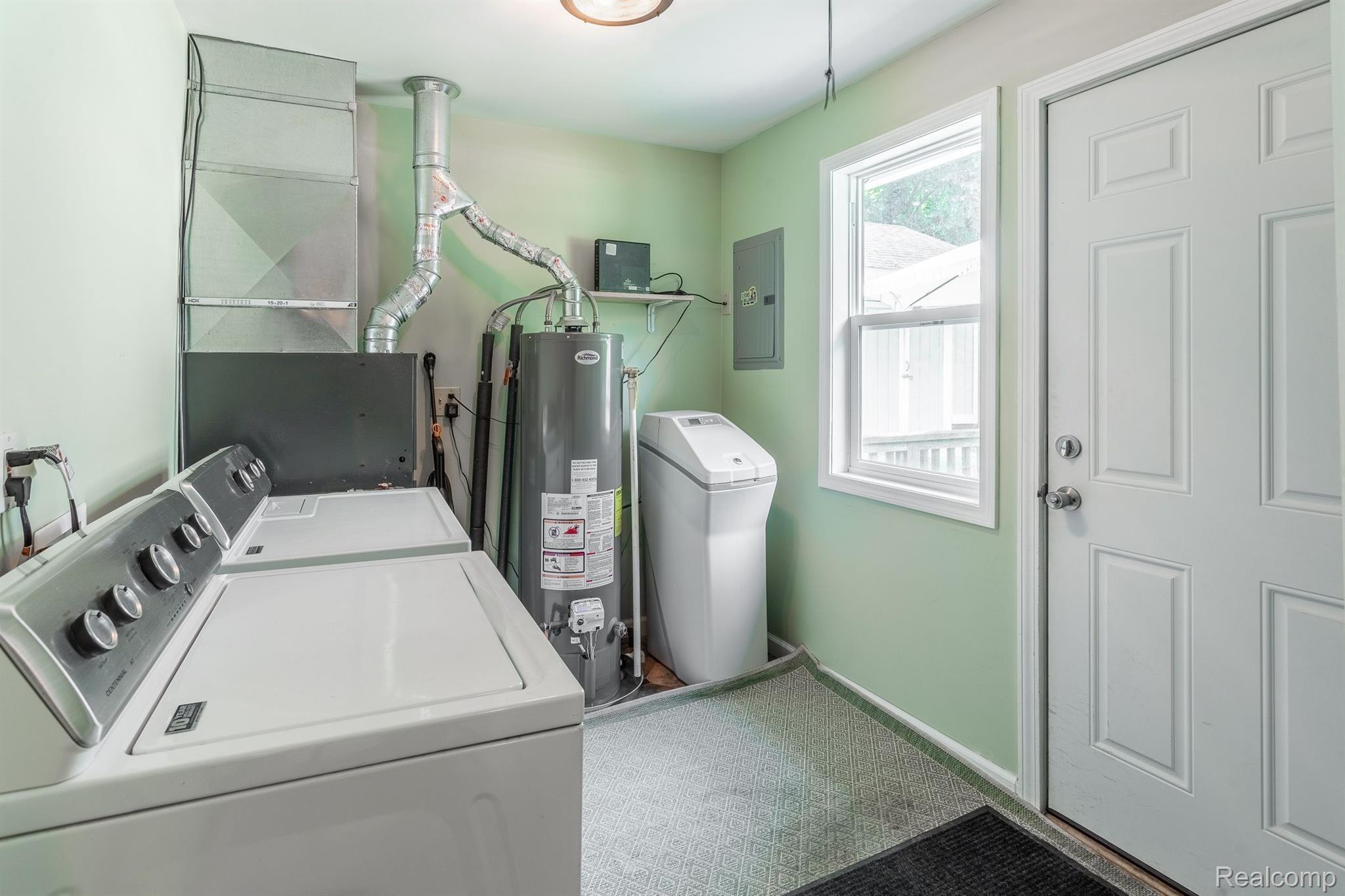 725 Camilla Boulevard