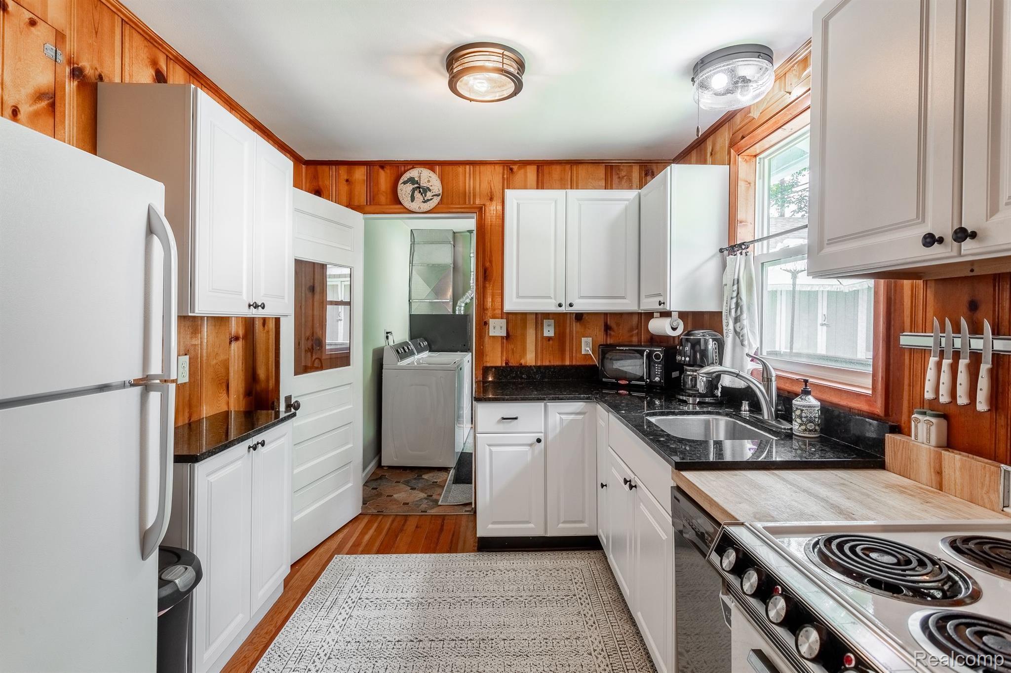 725 Camilla Boulevard