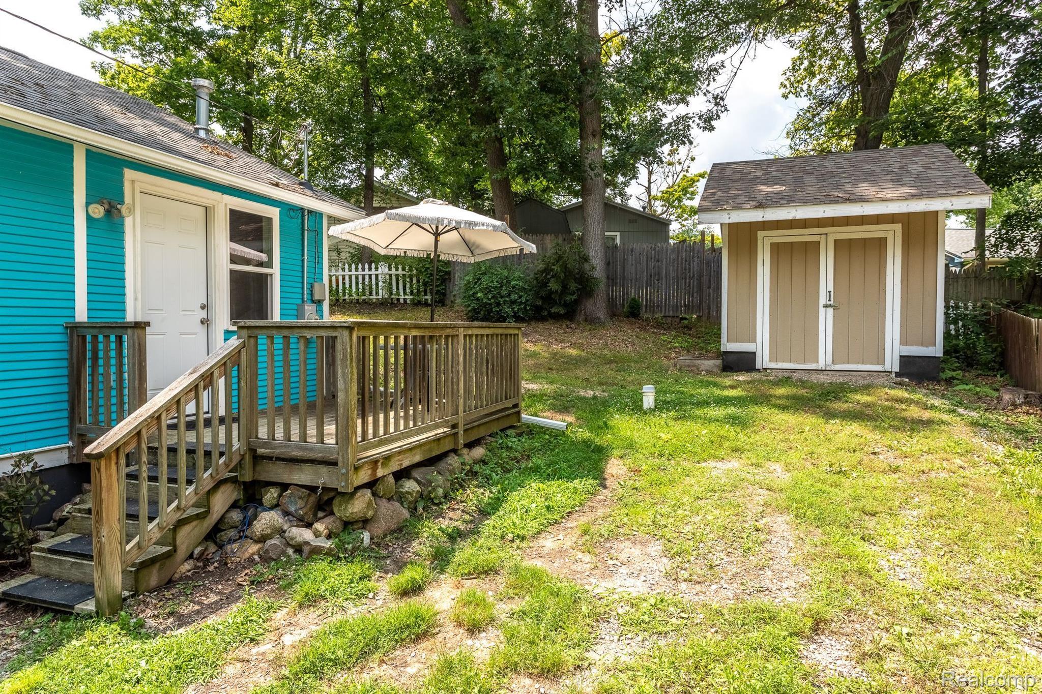 725 Camilla Boulevard