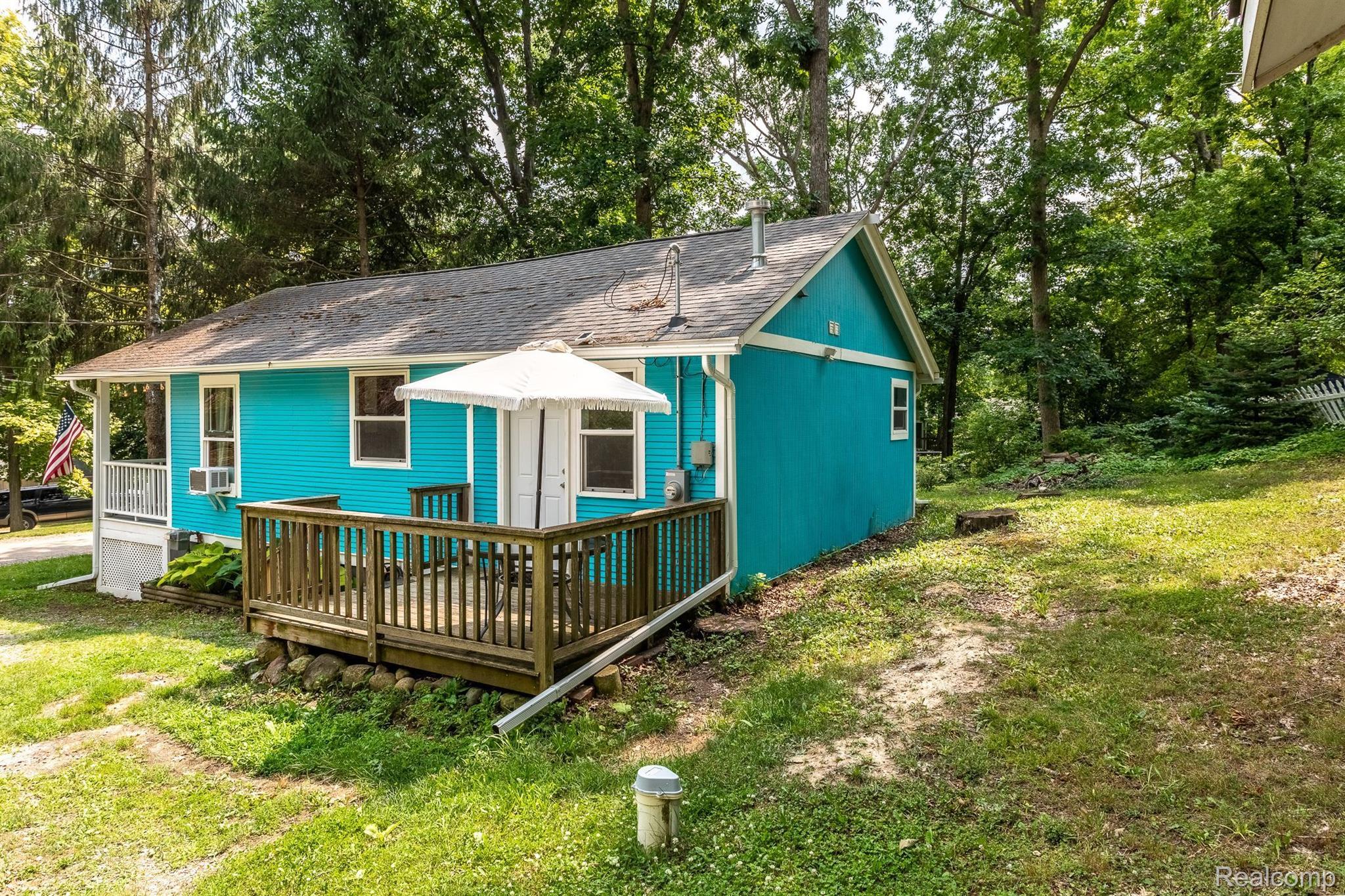 725 Camilla Boulevard