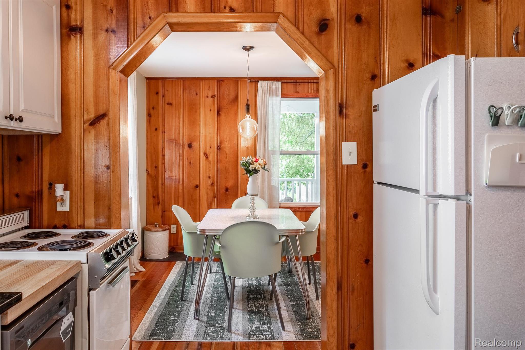 725 Camilla Boulevard