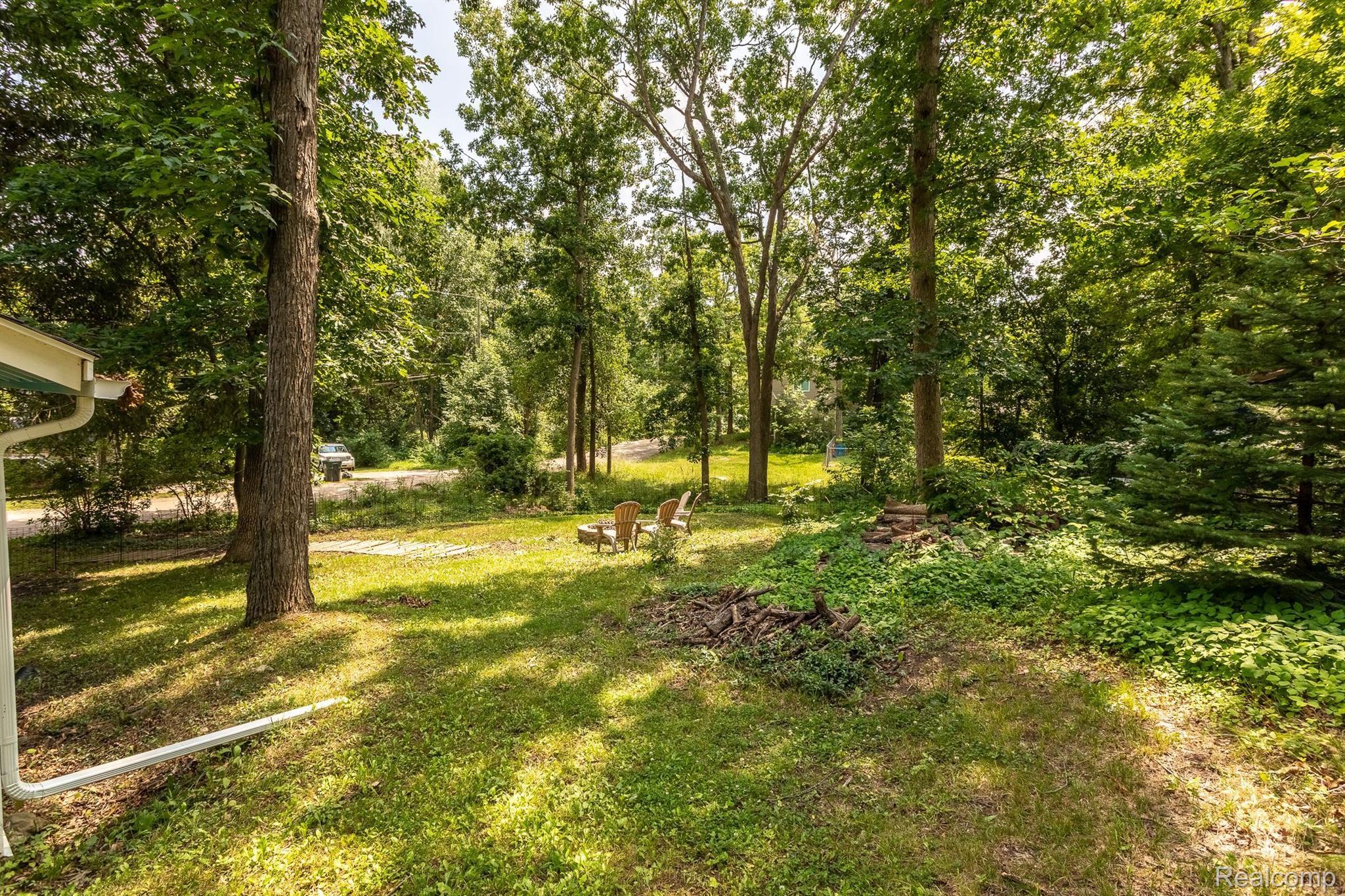 725 Camilla Boulevard